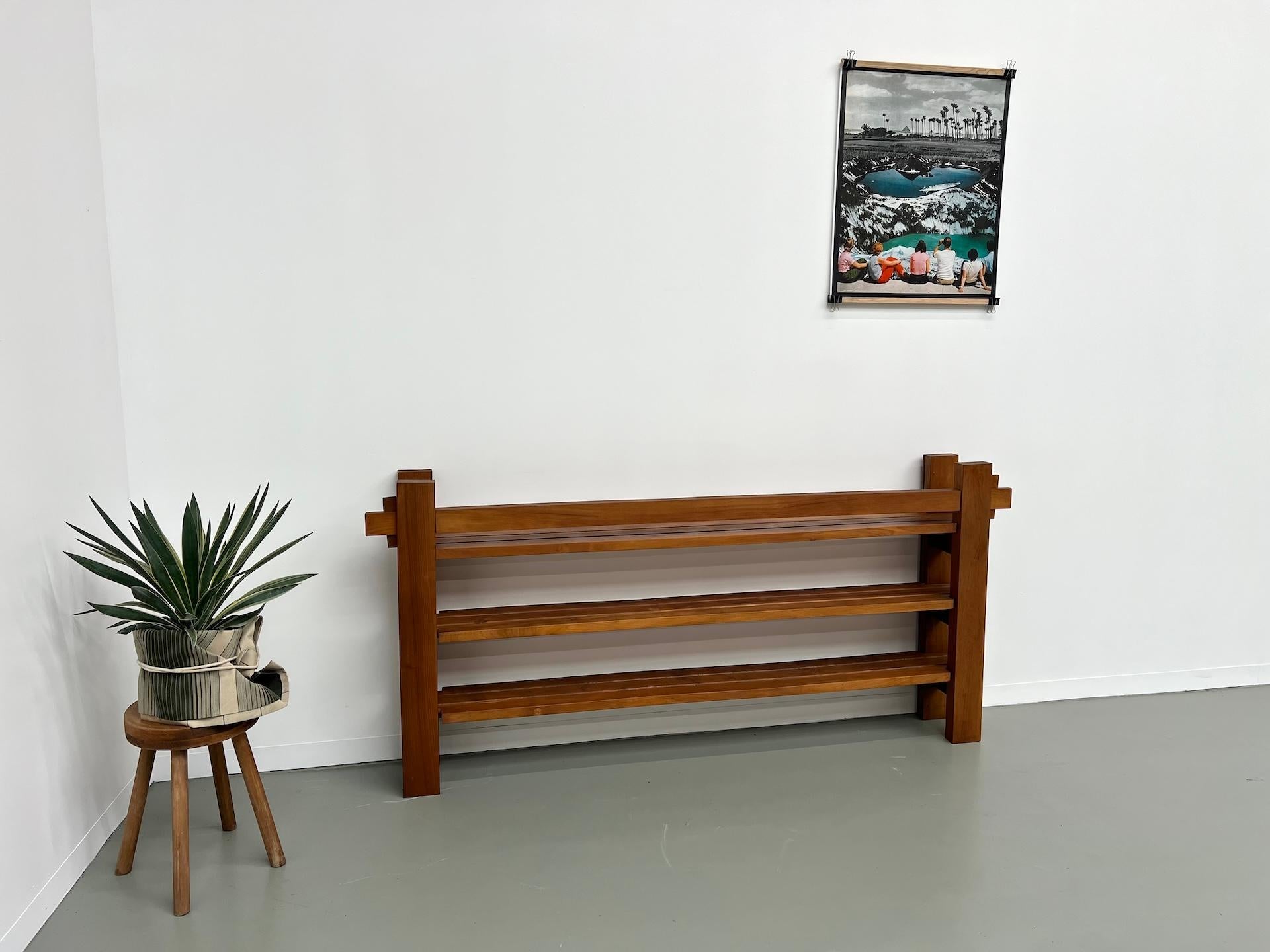 Mid-Century Modern French modernist shelf from the 70s in solid elm For Sale