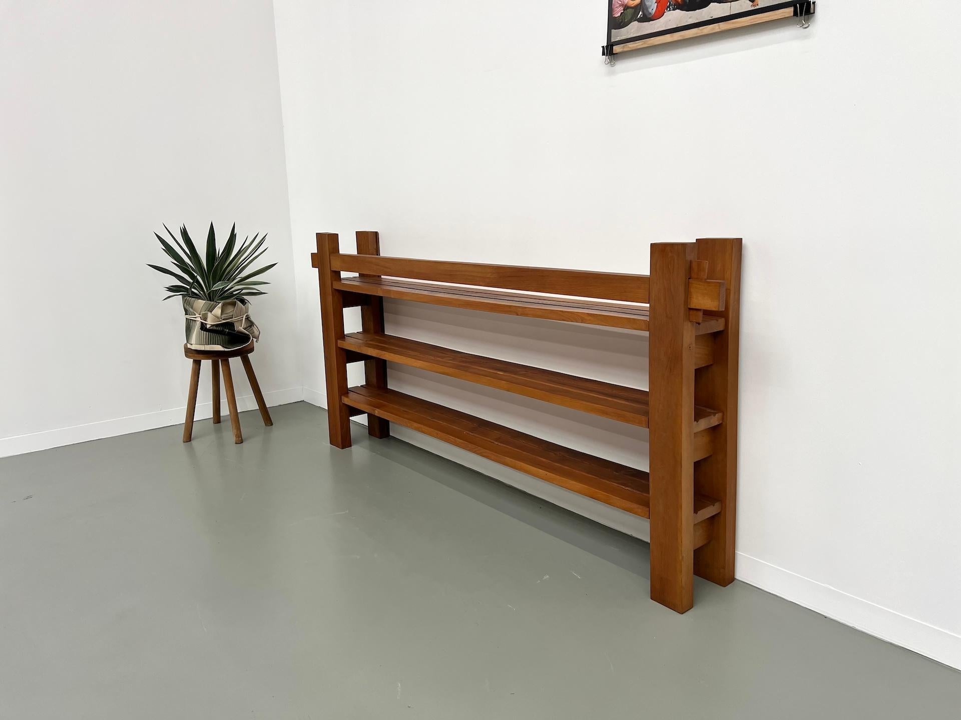 Elm French modernist shelf from the 70s in solid elm For Sale