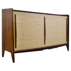 French Modernist Sideboard in Oak and Raffia, 1950s, Two Sliding Doors