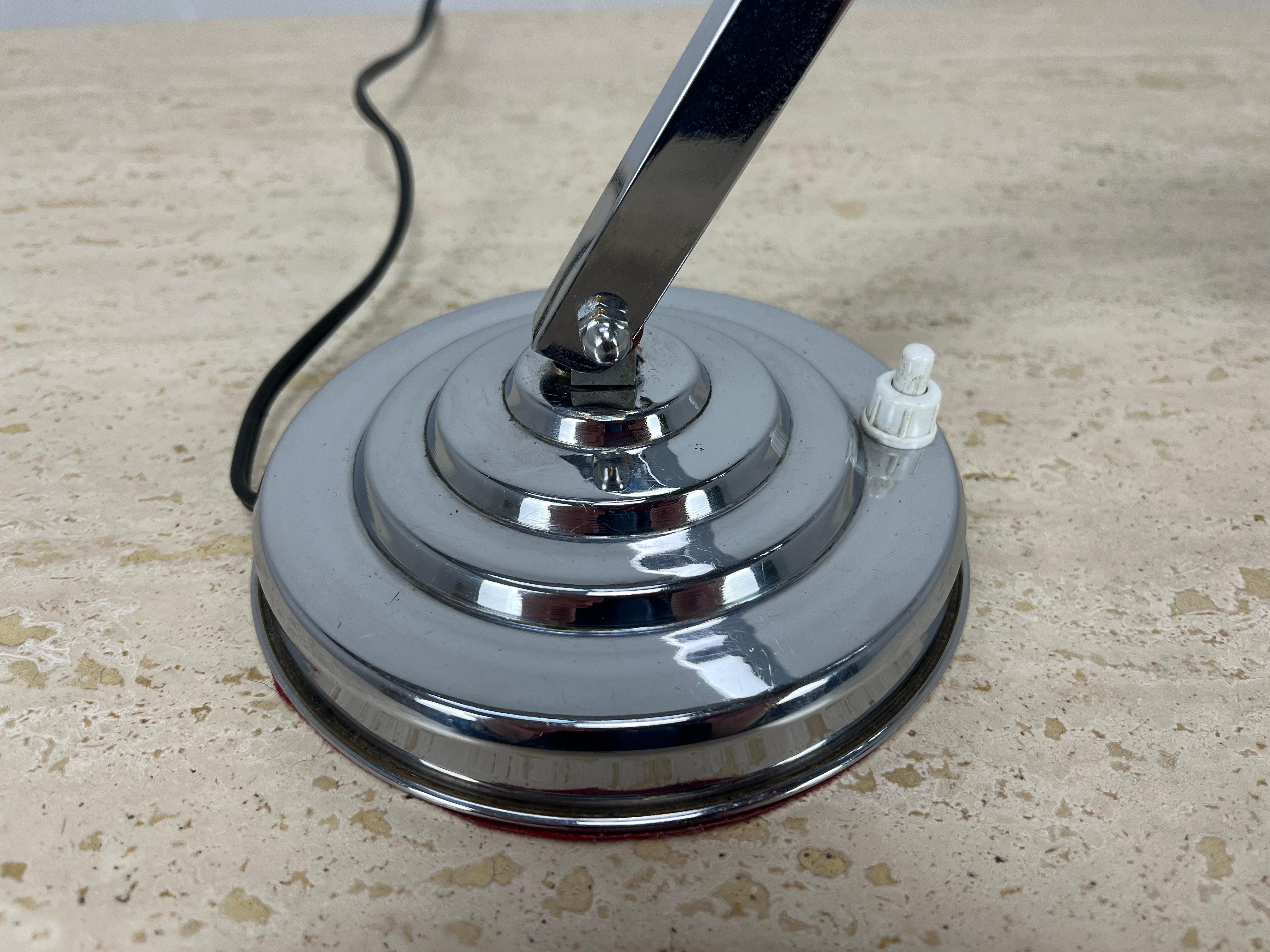 Lampe de table moderniste française, métal chromé Art Déco, 1930 1940 en vente 4