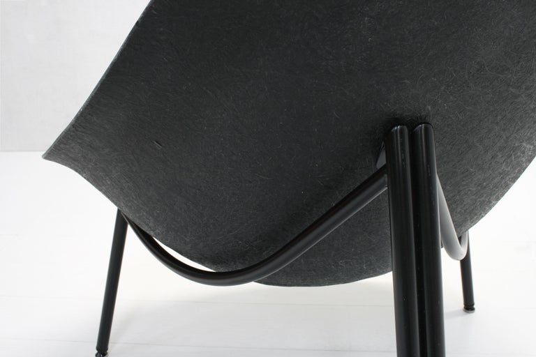 French Modernist Tripod Fiberglass Lounge Chair by Ed Mérat For Sale 1