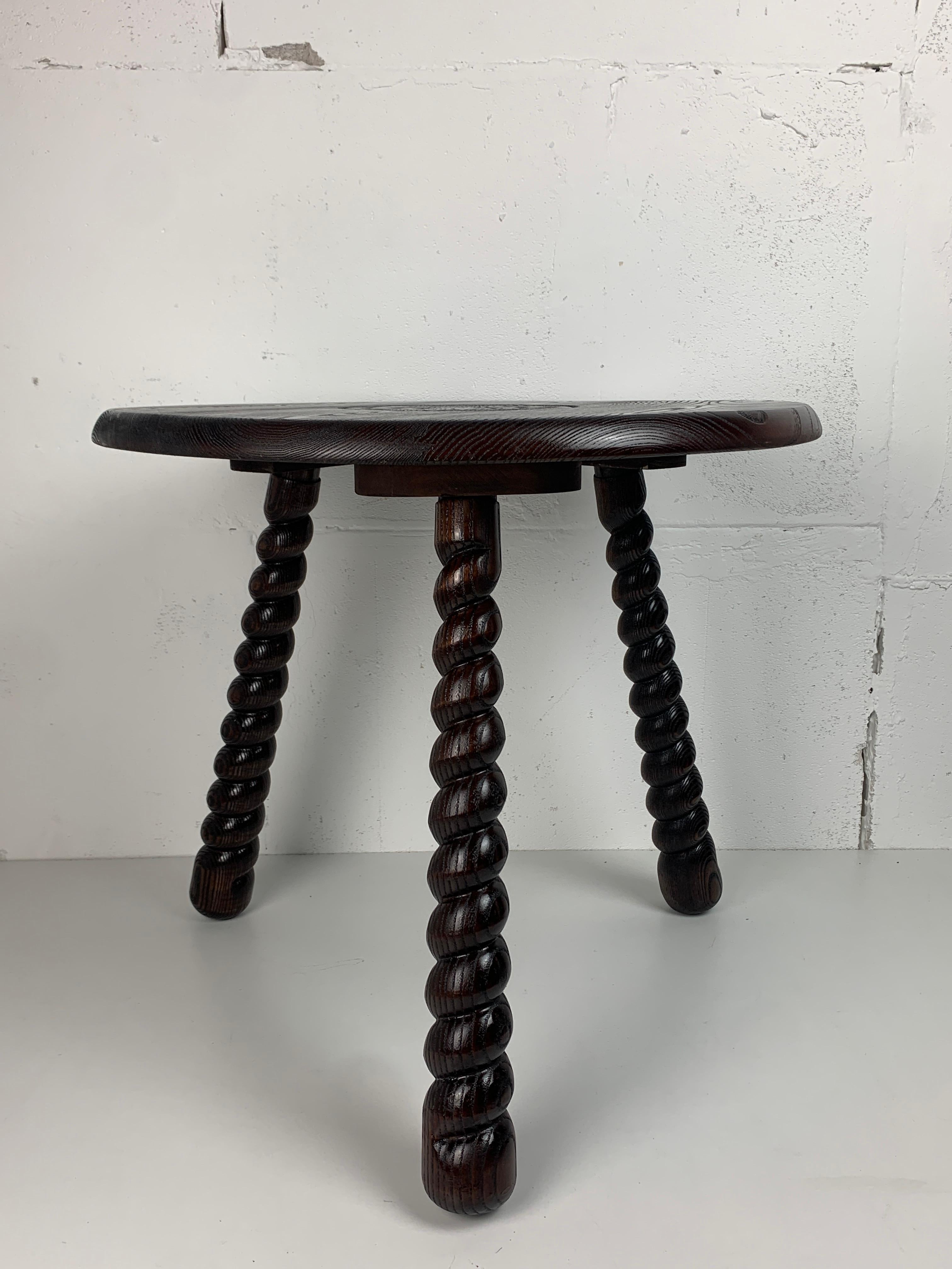 Plateau d'appoint moderniste français en bois tourné à la manière de Charles Dudouyt en vente 5