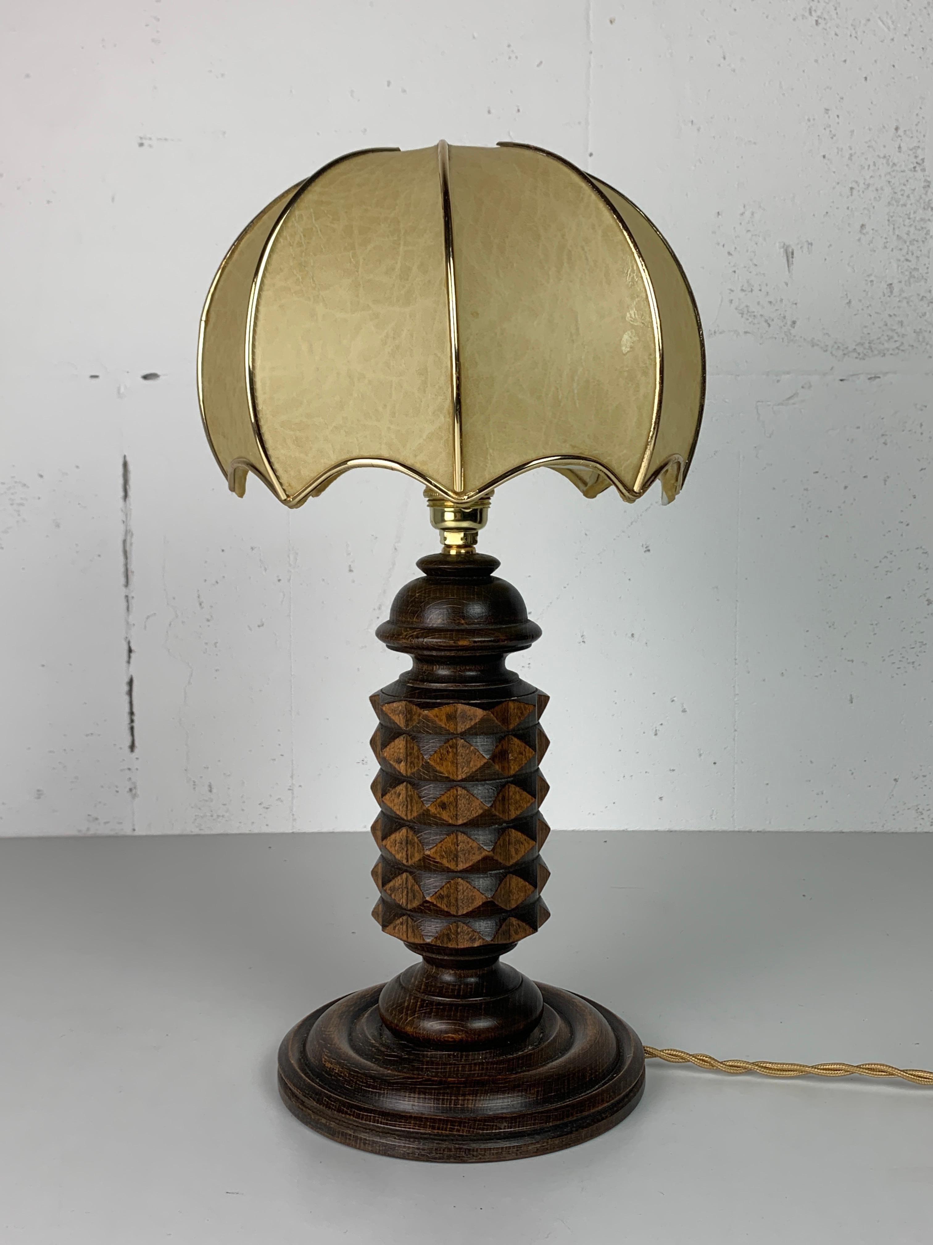 Lampe de table cocon champignon moderniste française en bois tourné, années 1950. en vente 3
