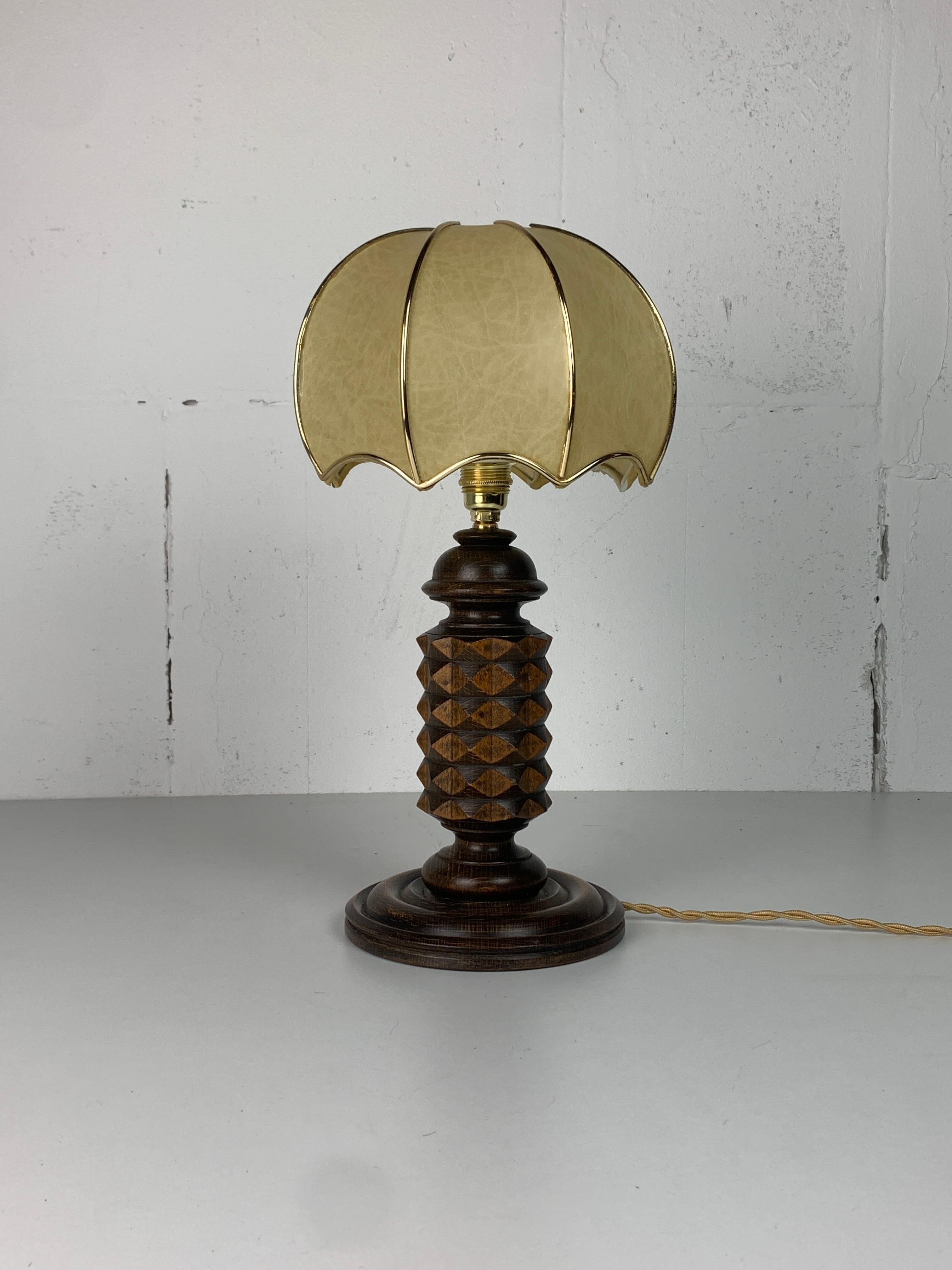 Lampe de table cocon champignon moderniste française en bois tourné, années 1950. en vente 4