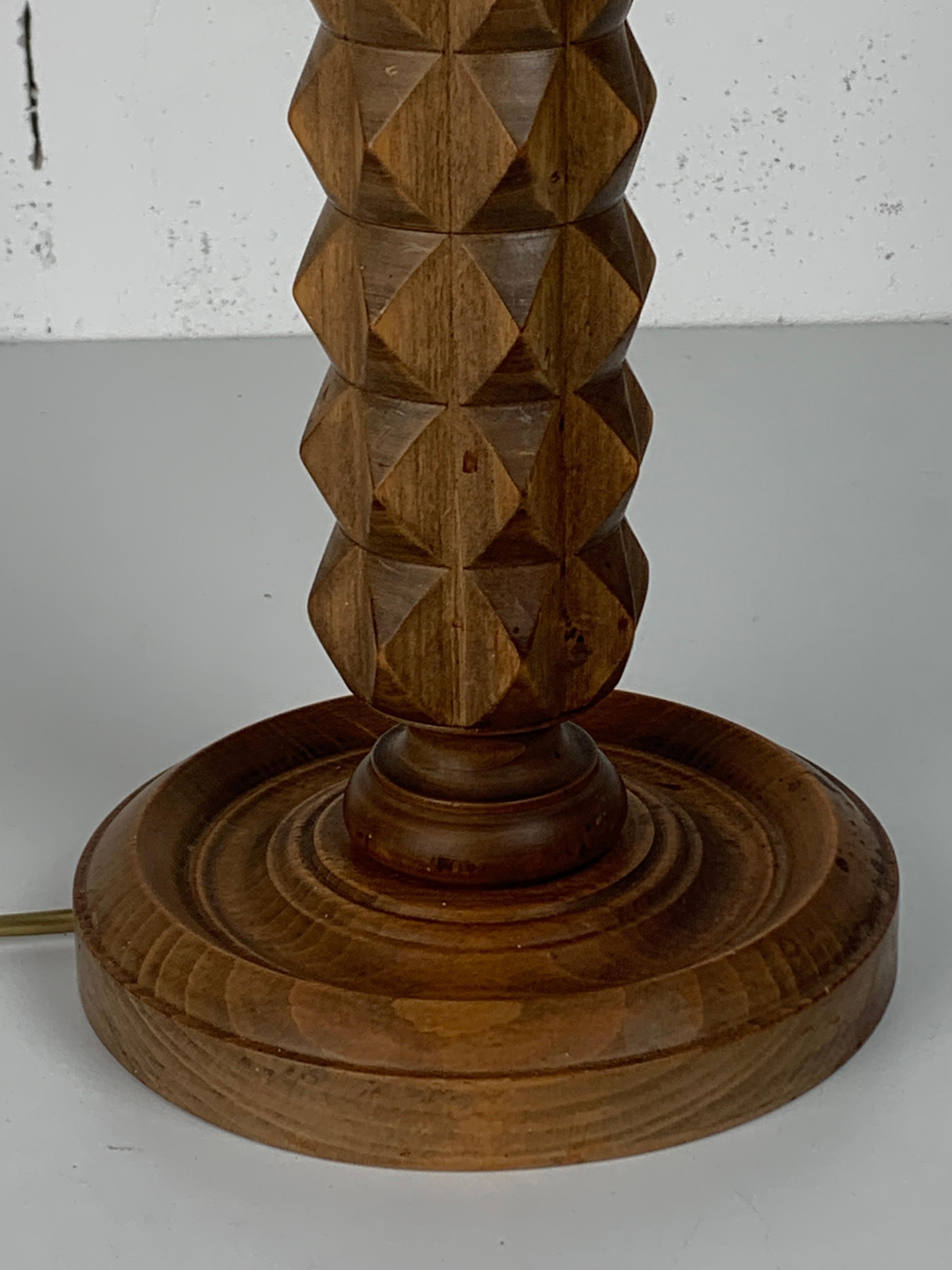 French modernist wood turned table lamp in the style of Charles Dudouyt, 1940s 5