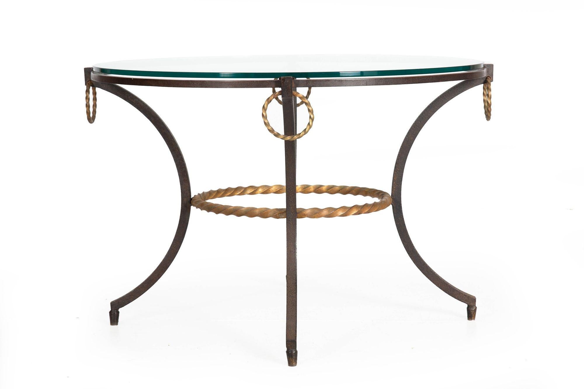Doré Table basse d'appoint en fer forgé et verre, d'inspiration moderniste française, ca. 1950s en vente