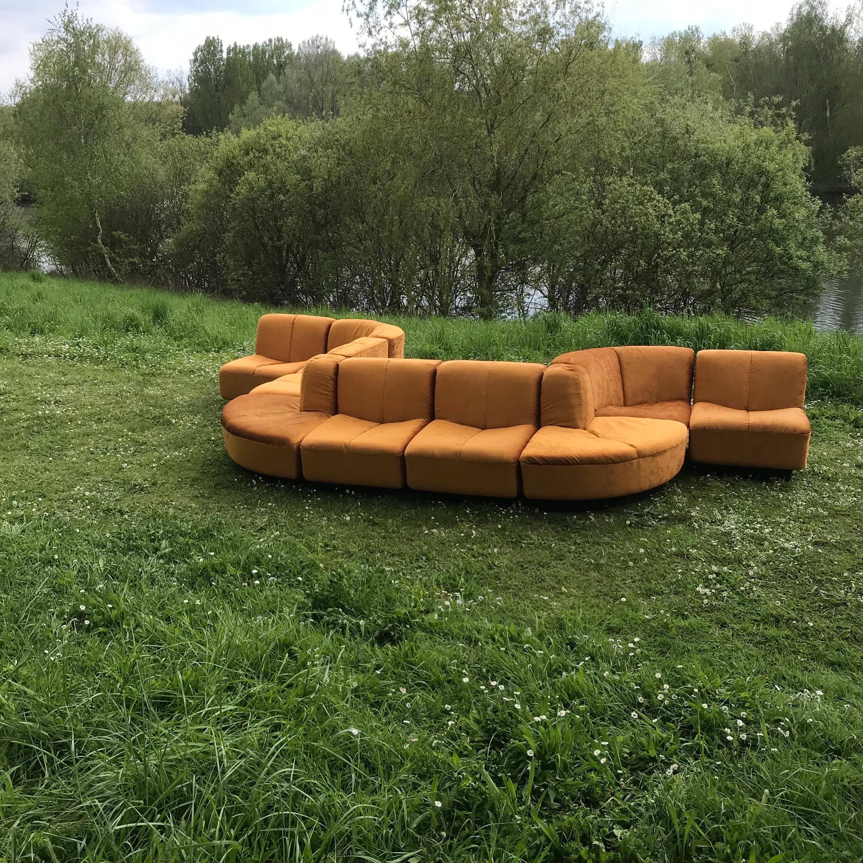 Late 20th Century French modular sofa 1970s, 9 seats For Sale