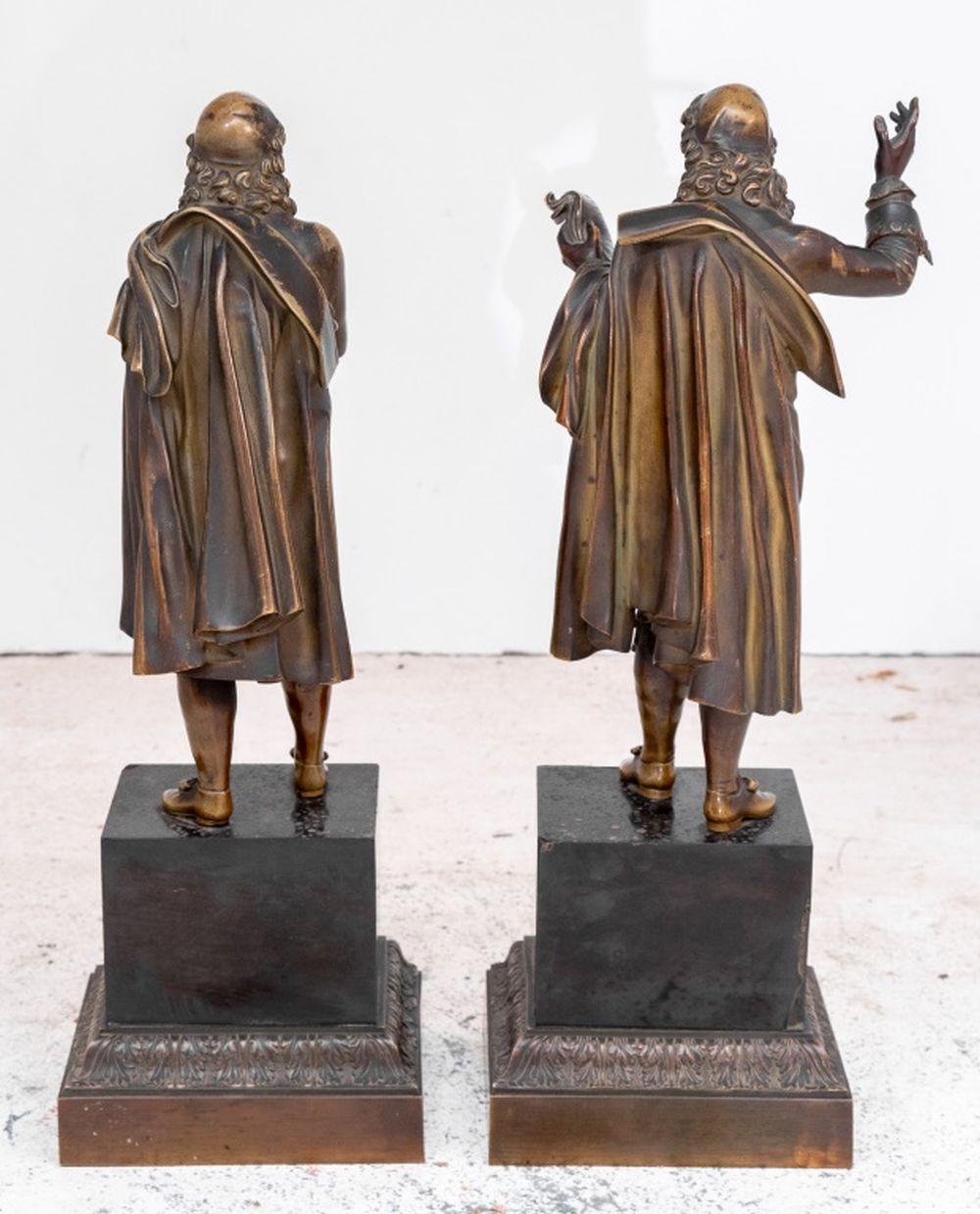 Patinierte Bronzen „Moliere“ und „Cornielle“ aus Frankreich (Belle Époque) im Angebot