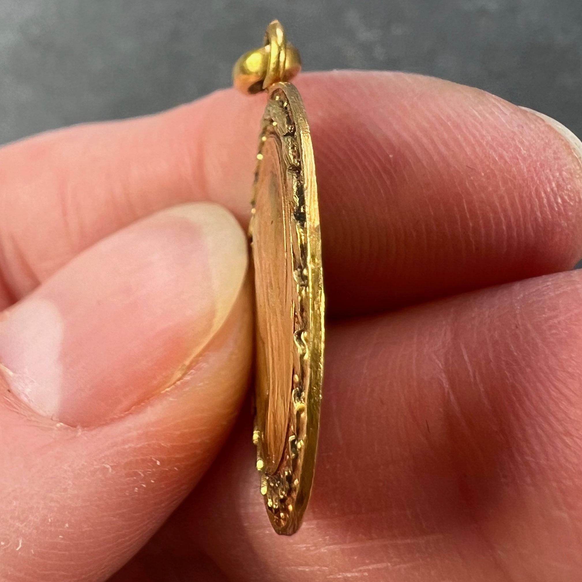 French Monet Virgin Mary 18K Yellow Gold Medal Pendant For Sale 2