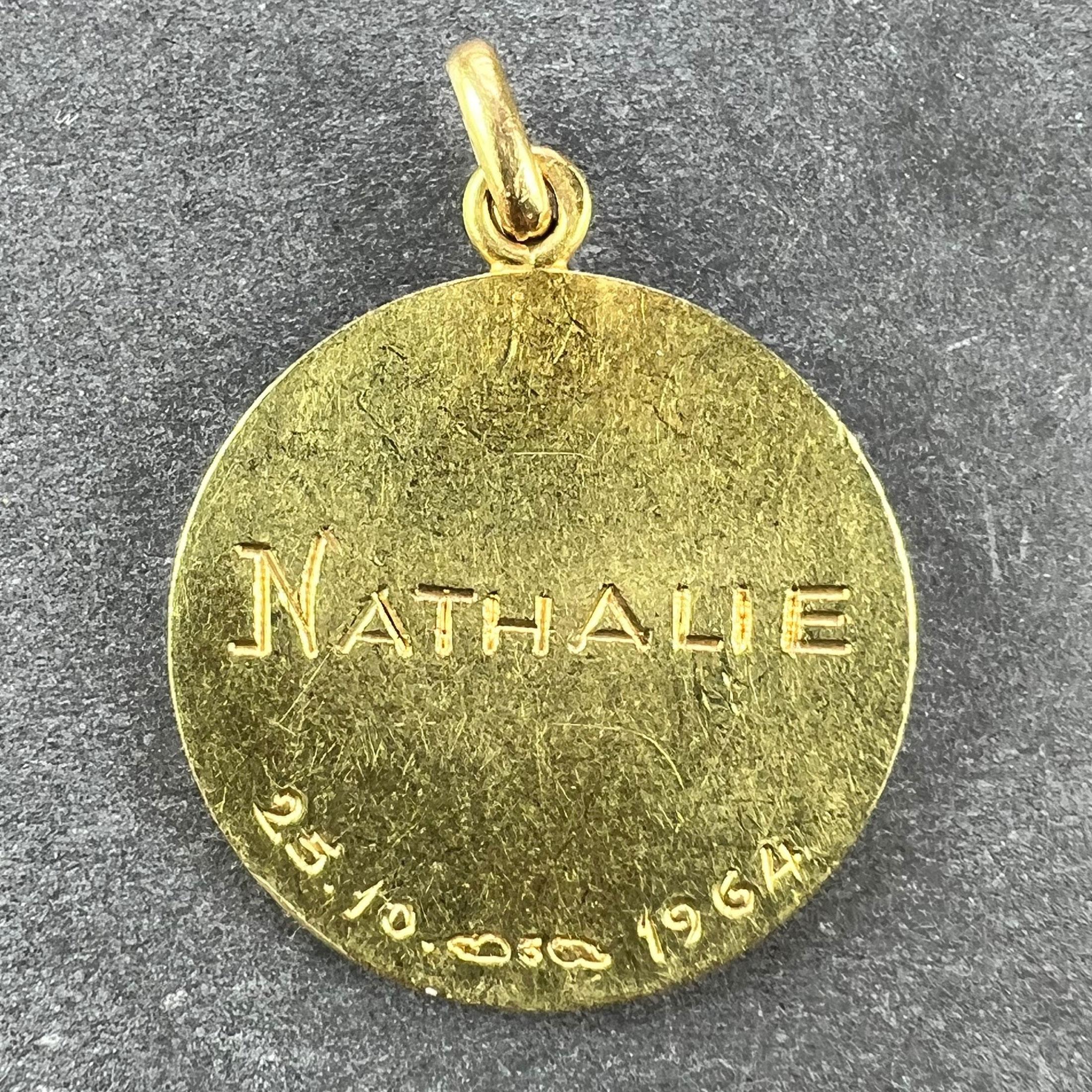 French Monnaie De Paris 18k Yellow Gold Angel of Peace Medal Pendant In Good Condition For Sale In London, GB