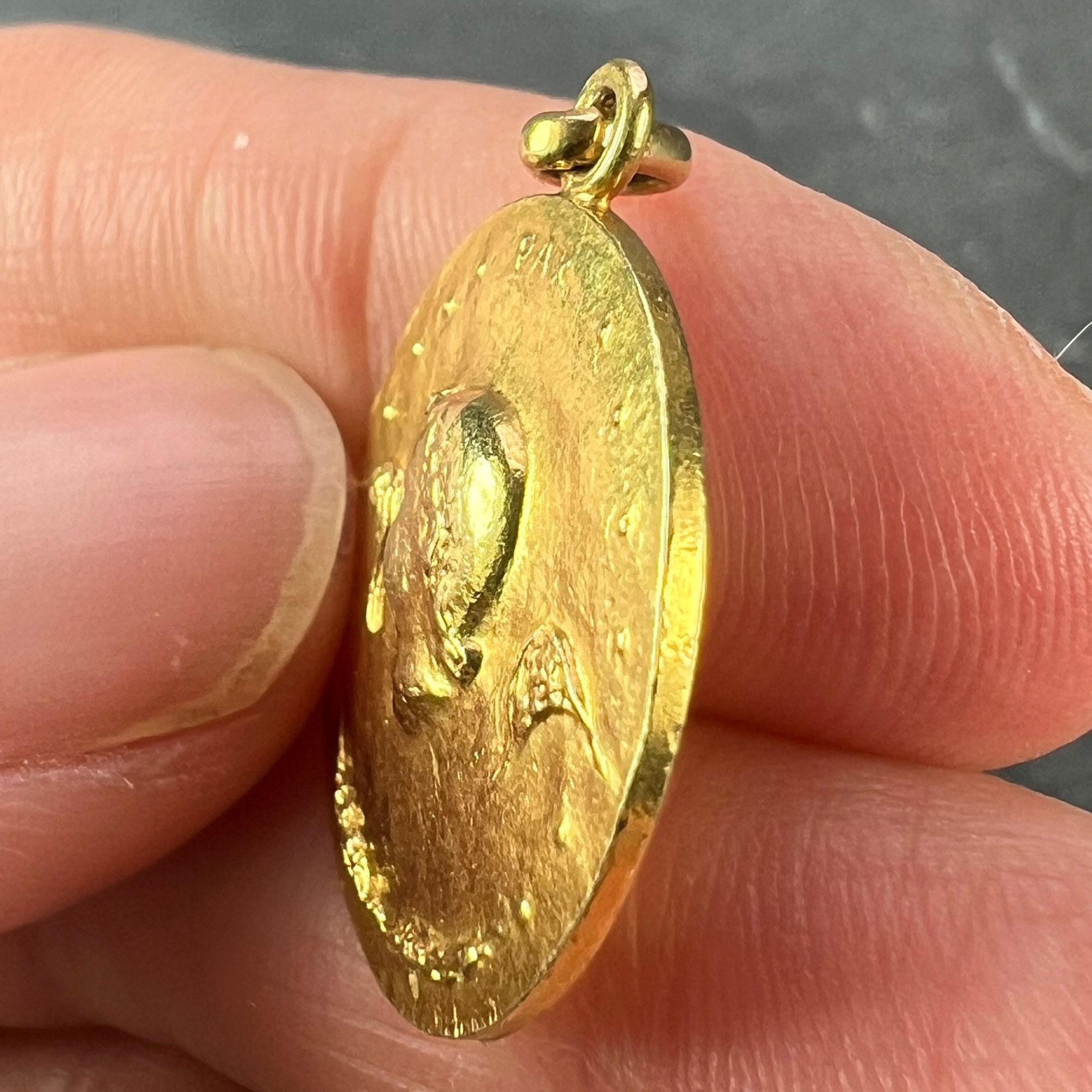 French Monnaie De Paris 18k Yellow Gold Angel of Peace Medal Pendant For Sale 3