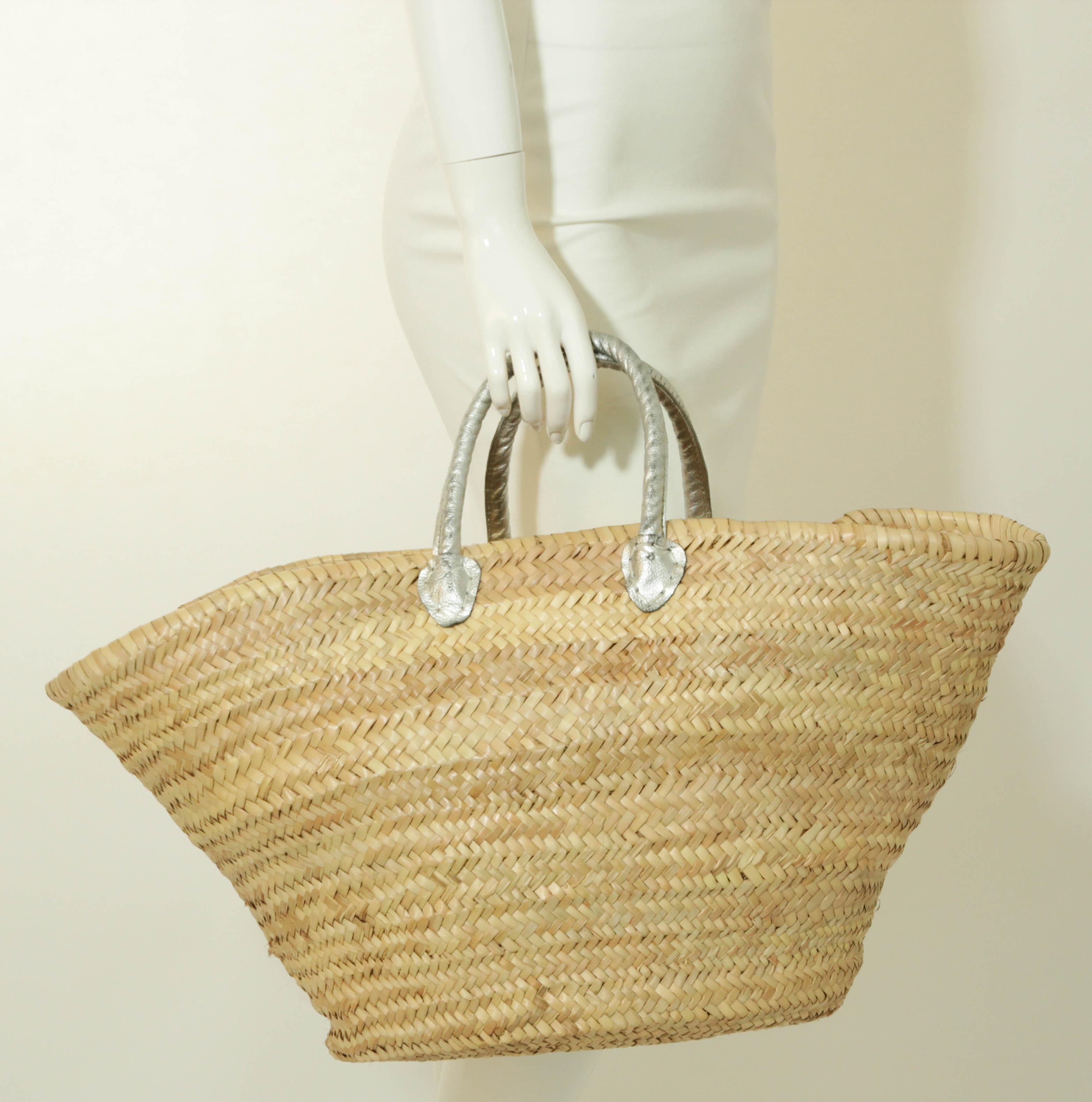 French Moroccan Market Basket with Leather Handles For Sale 7
