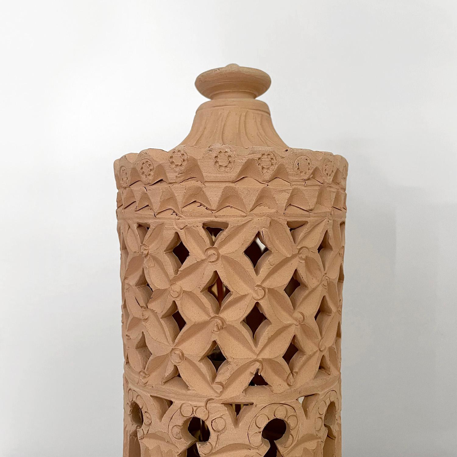 French Moroccan Terracotta Lamp In Good Condition For Sale In Los Angeles, CA