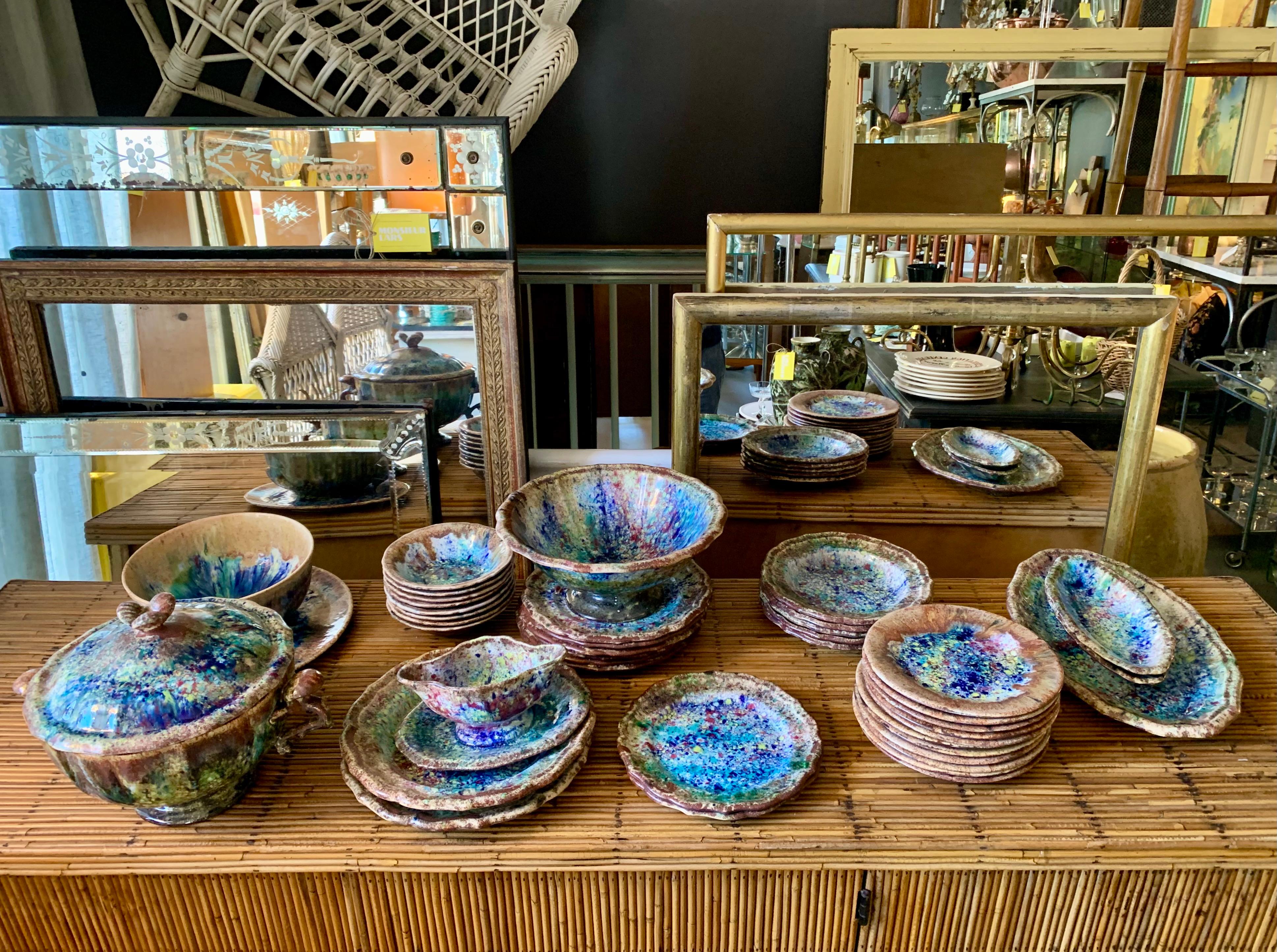 Superbe ensemble/collection de vaisselle en céramique fabuleusement émaillée 