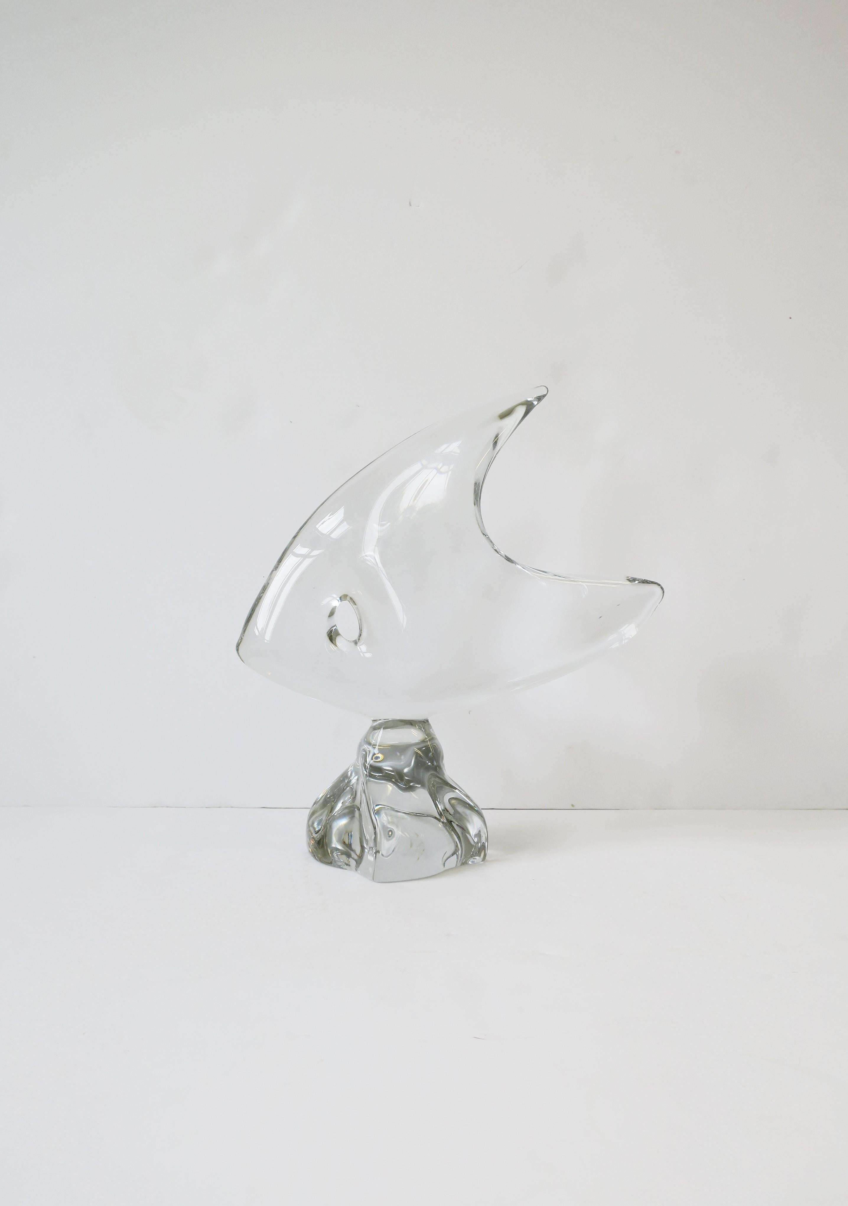 A beautiful, substantial, and rare French crystal art glass tropical fish sculpture decorative object from Cristallerie Moser-Millot, circa mid-20th century, Paris, France. With maker's mark on bottom as shown in image #13. Piece is a nice size