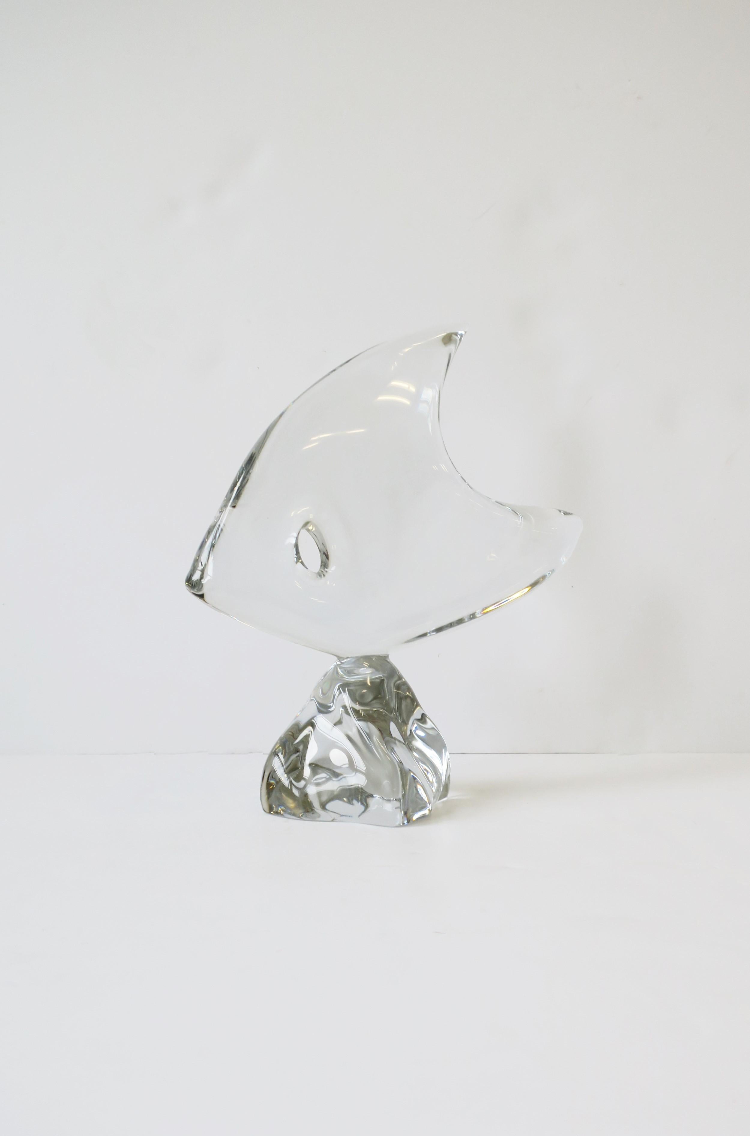 French Moser-Millot Paris Crystal Art Glass Fish Sculpture Decorative Object  In Good Condition For Sale In New York, NY