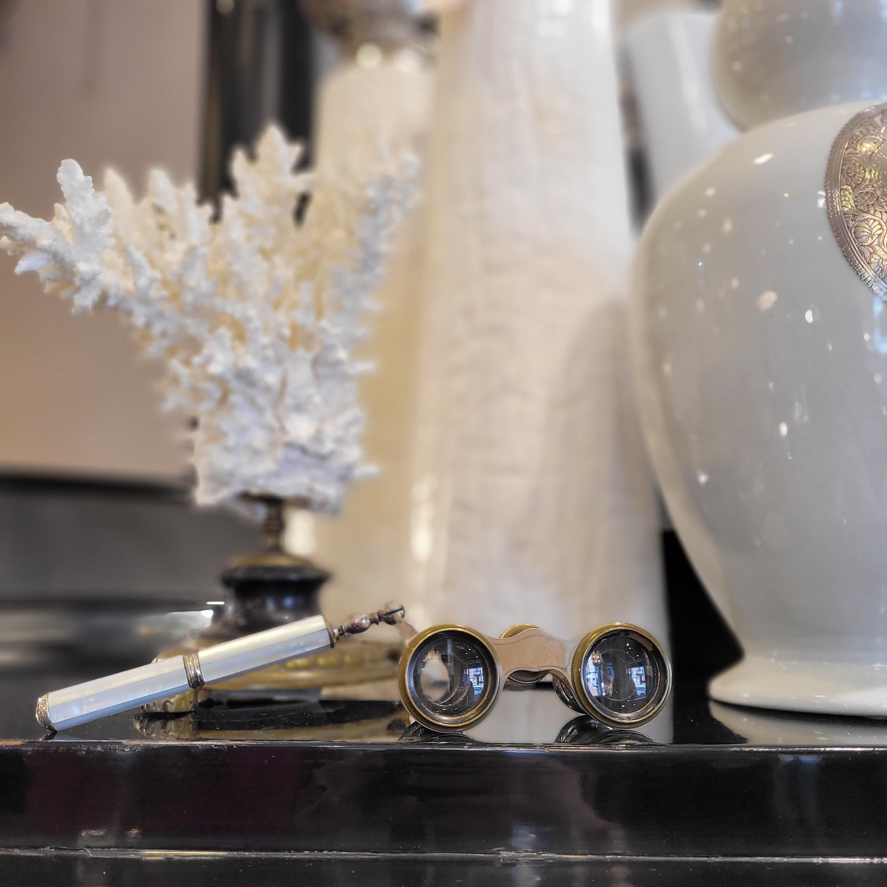 French mother of pearl binoculars or impertinent In Good Condition In VALLADOLID, ES