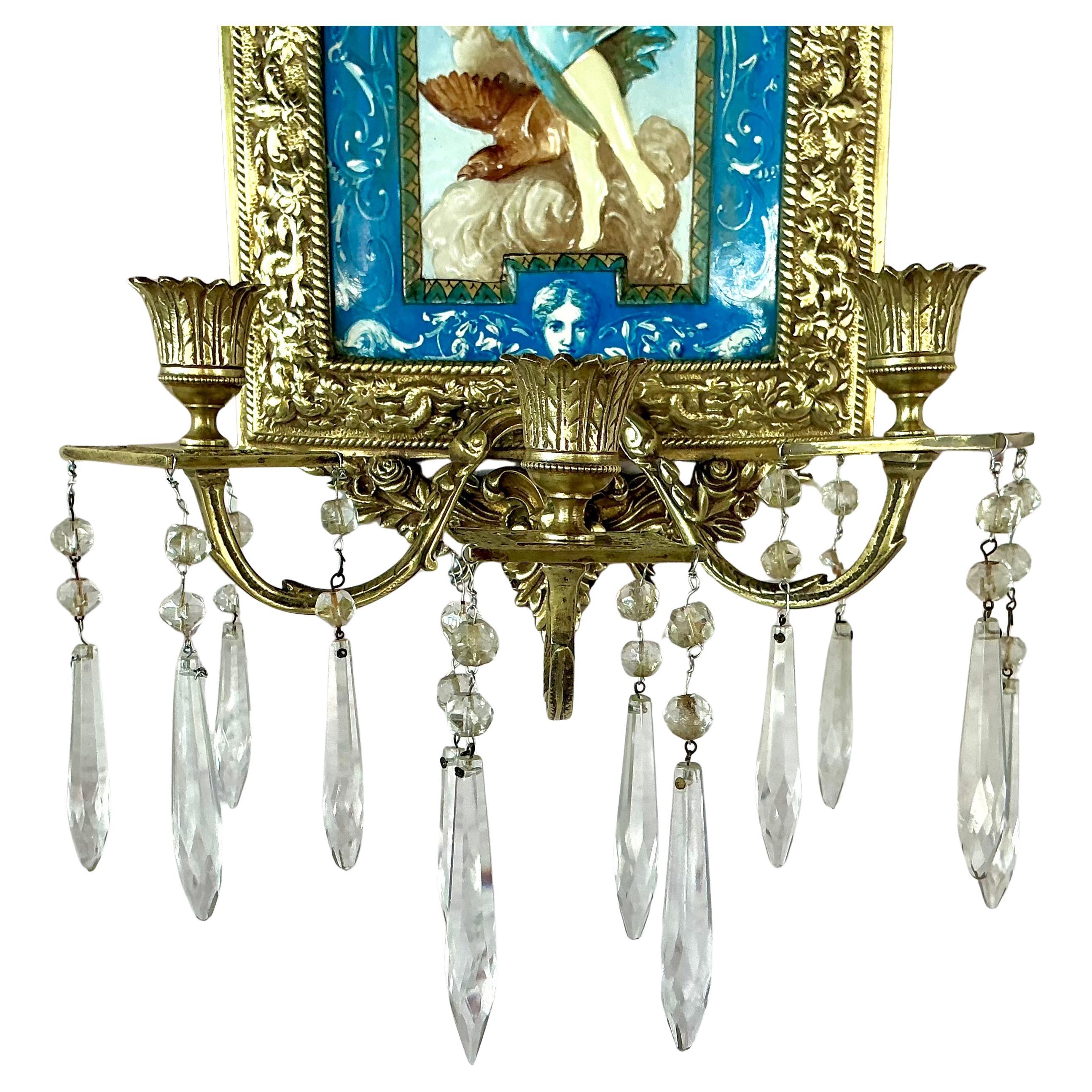 Aplique Francés Mountereau de Cerámica y Bronce de Tres Brazos en Bueno estado para la venta en Bradenton, FL