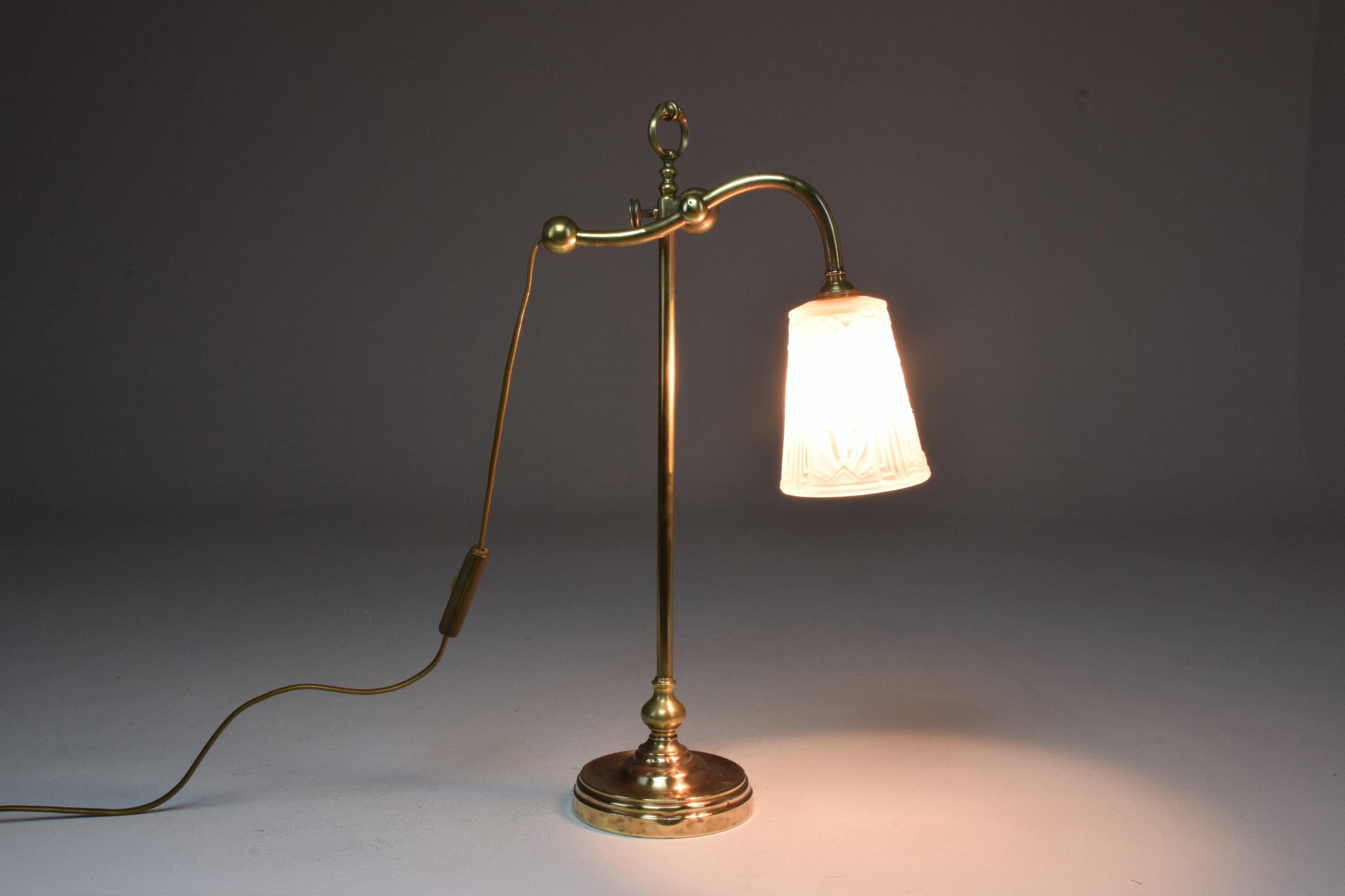 French Muller Freres Art Deco Brass Table Lamp, 1930s 2