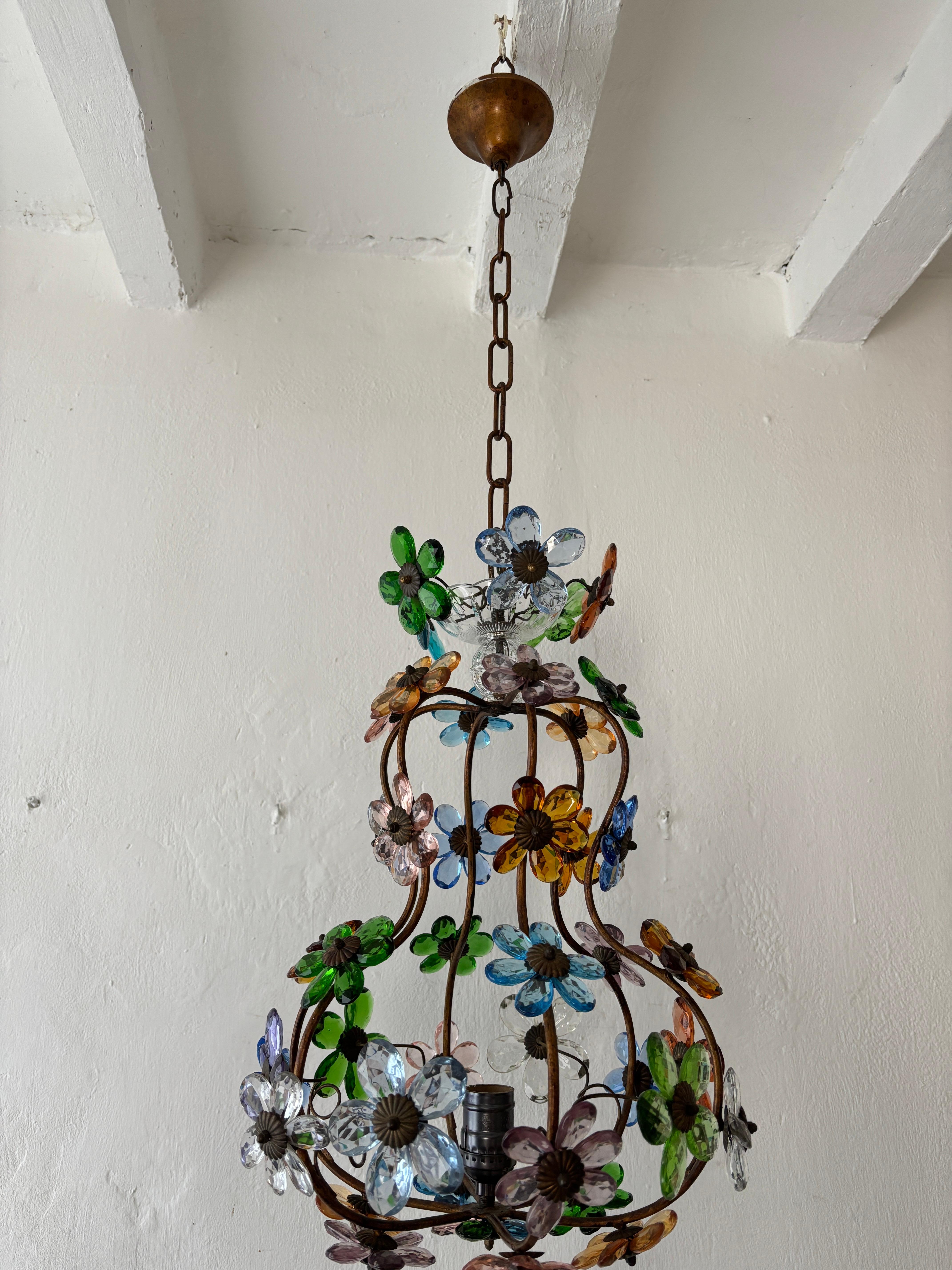 Lustre rare de la Maison Baguès avec prisme en cristal à fleurs multicolores en vente 7