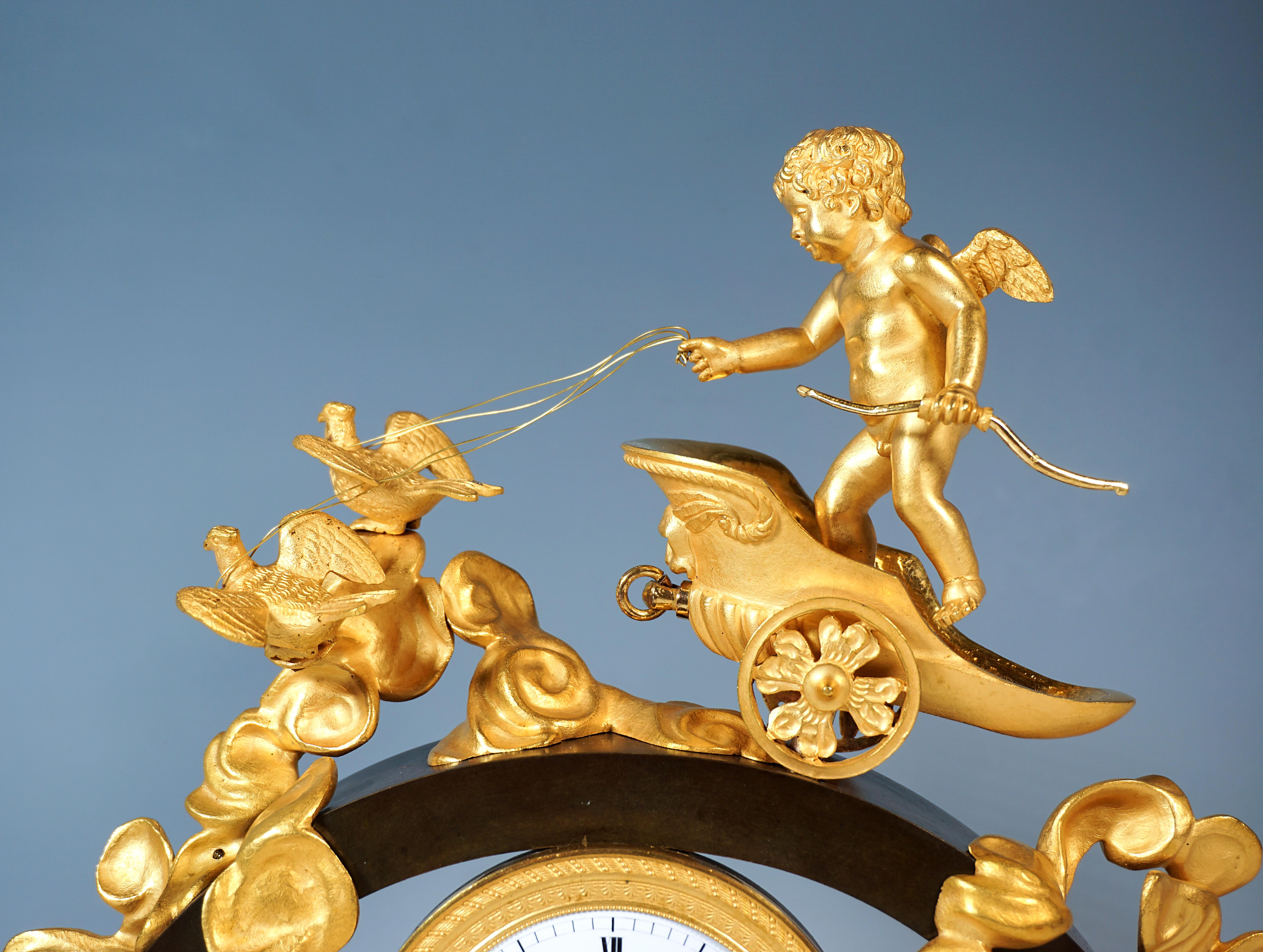 Early 19th Century French Museum Ormolu Mantle Clock, Pendule 'Au Char', Thomire, Paris, Ca 1820 For Sale