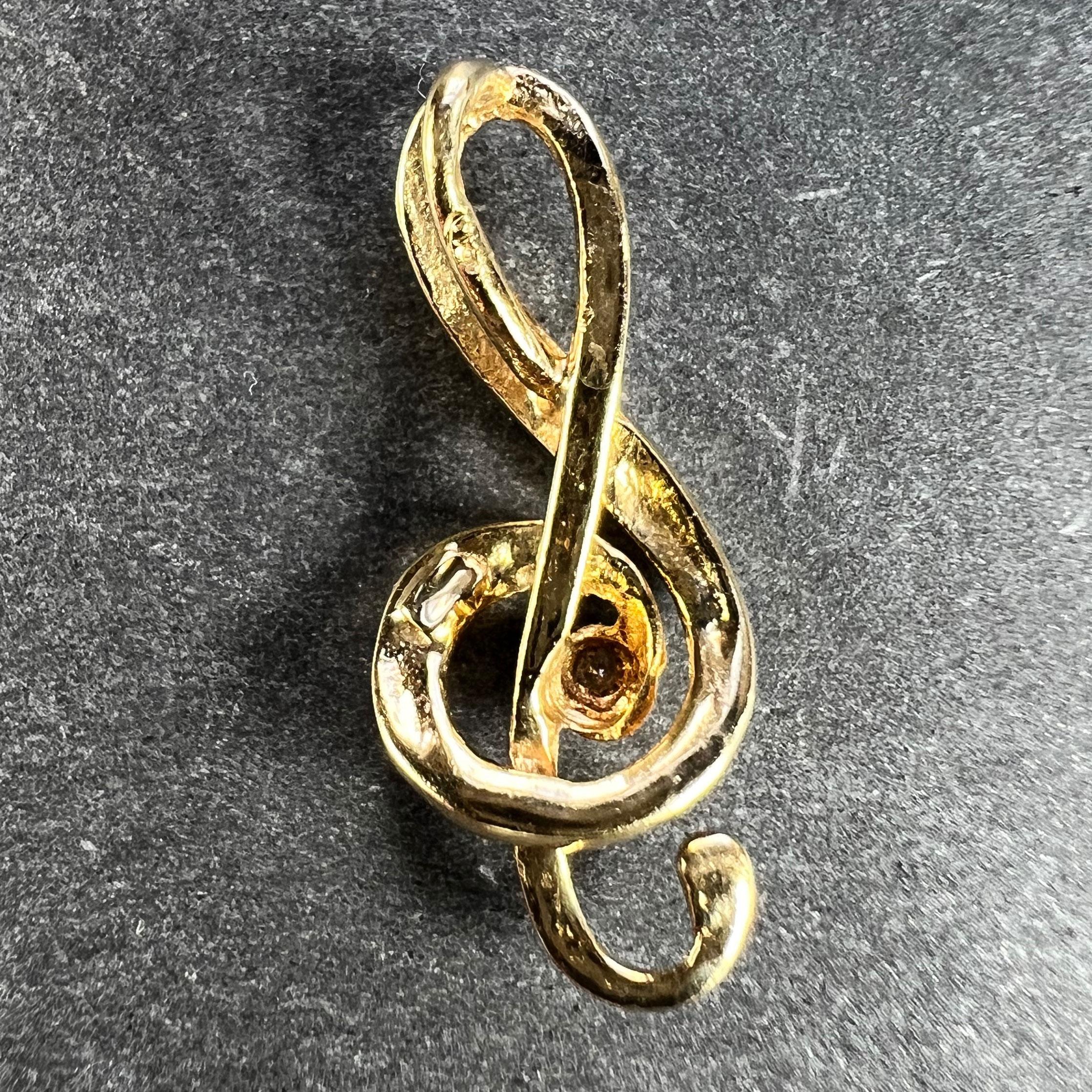 Round Cut French Music Treble Clef Diamond 18K Yellow Gold Charm Medal Pendant For Sale