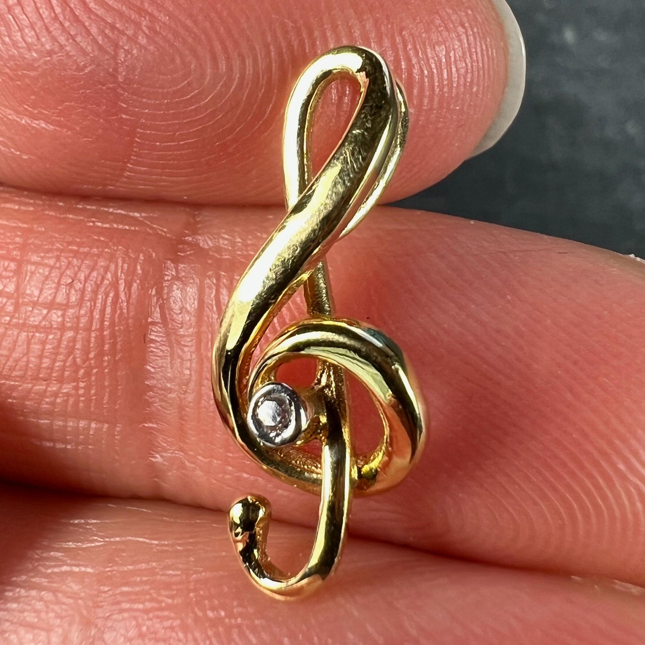 Women's or Men's French Music Treble Clef Diamond 18K Yellow Gold Charm Medal Pendant For Sale