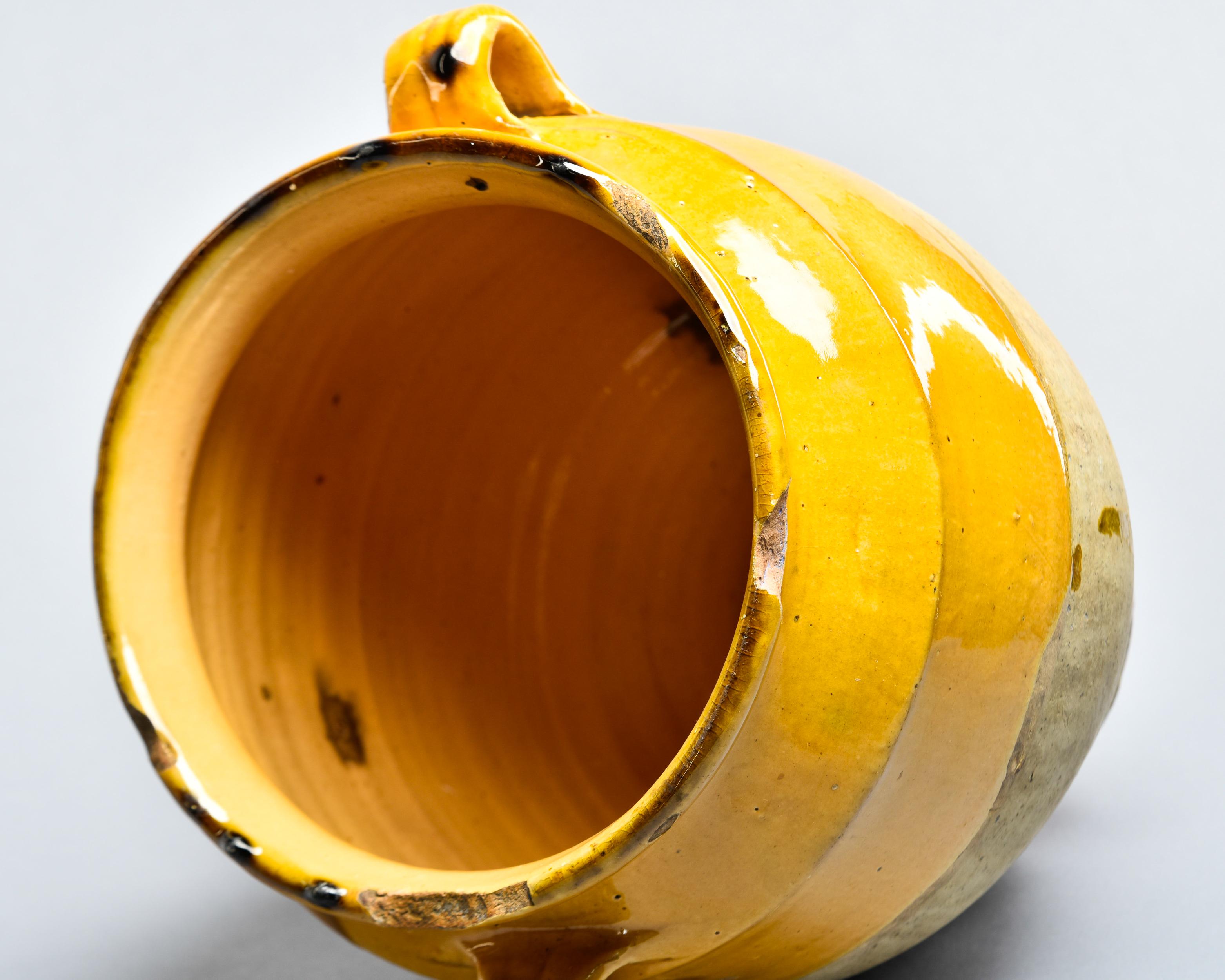French Mustard Glazed Confit Jar with Dark Streaks For Sale 3