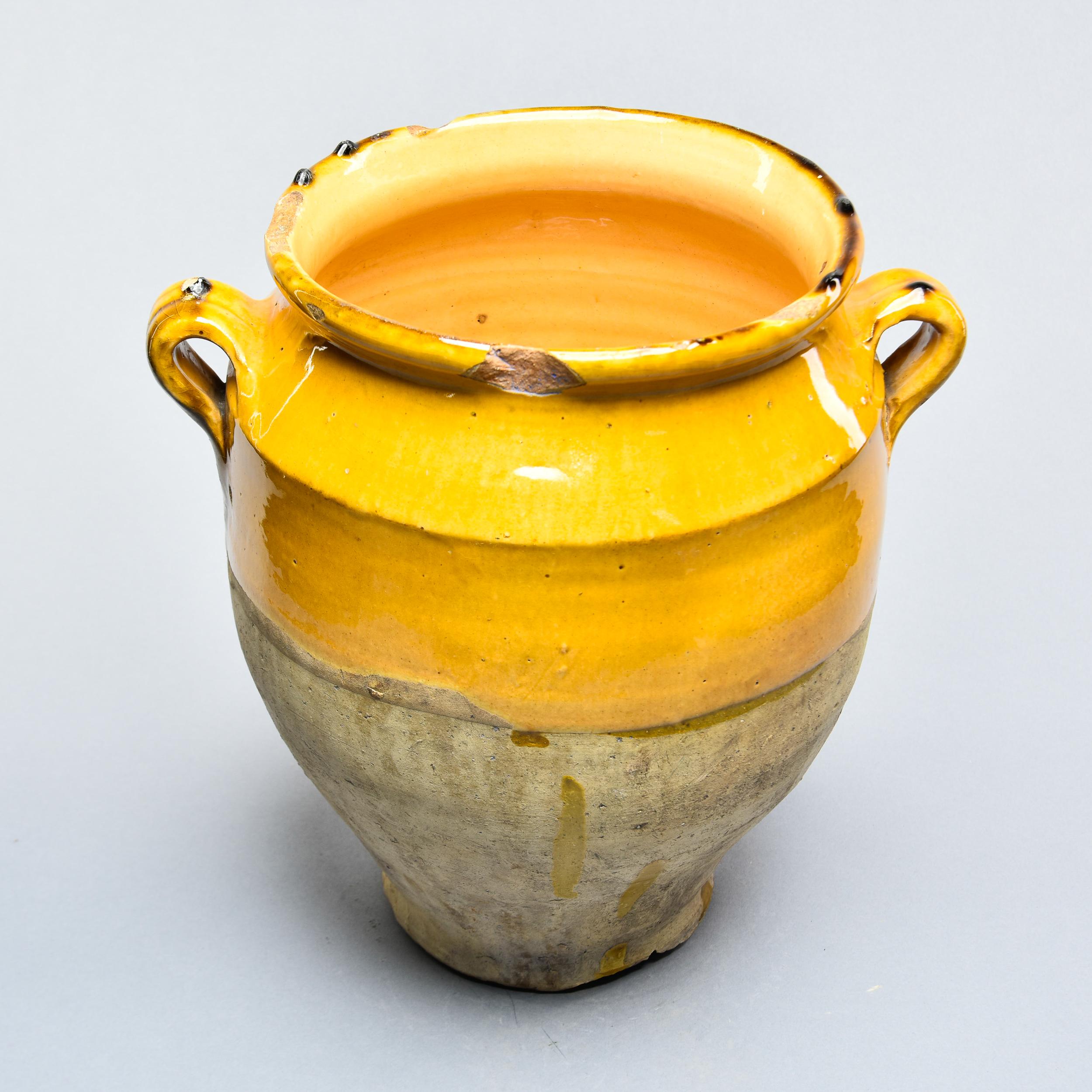 Ceramic French Mustard Glazed Confit Jar with Dark Streaks For Sale