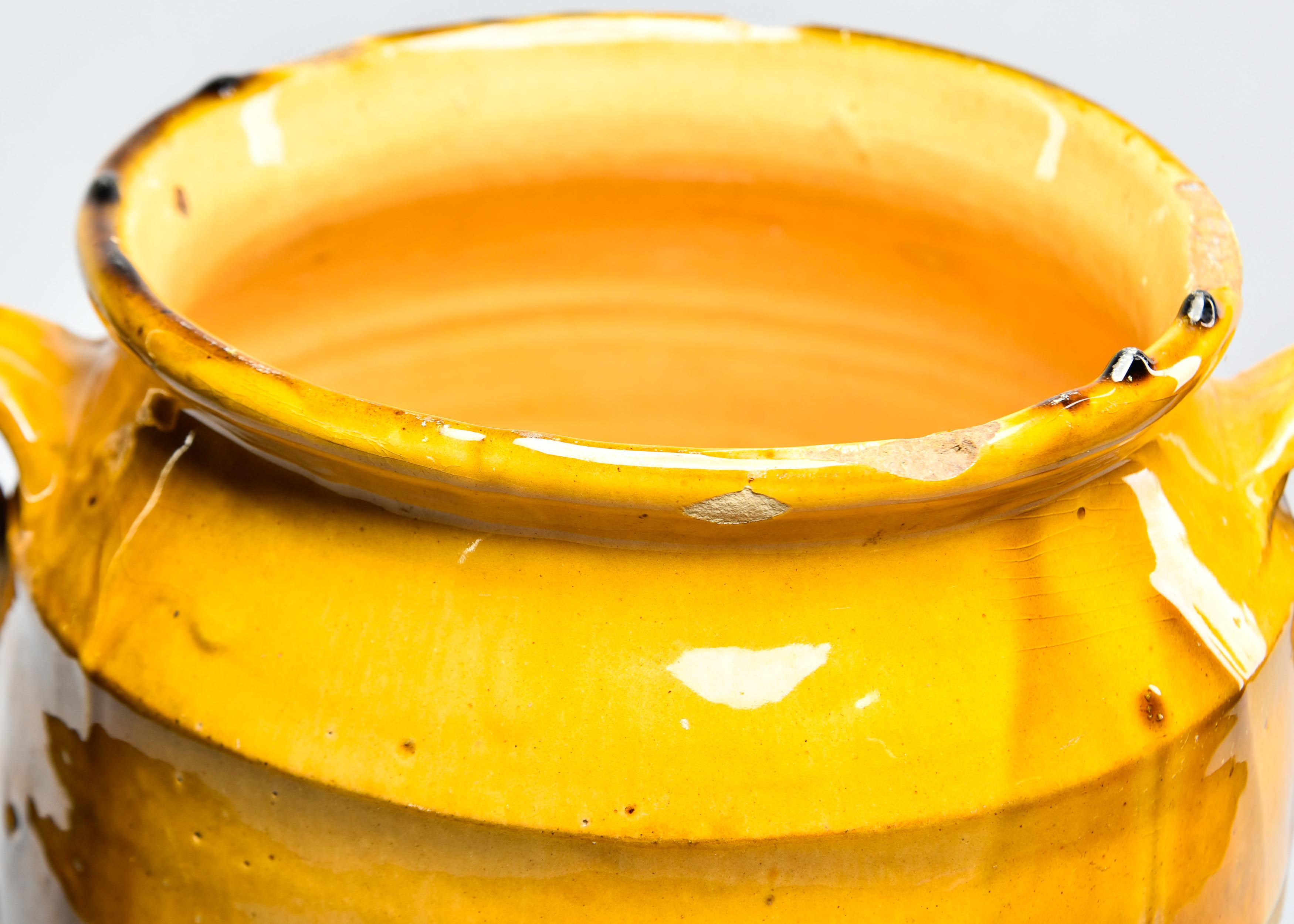 French Mustard Glazed Confit Jar with Dark Streaks For Sale 2