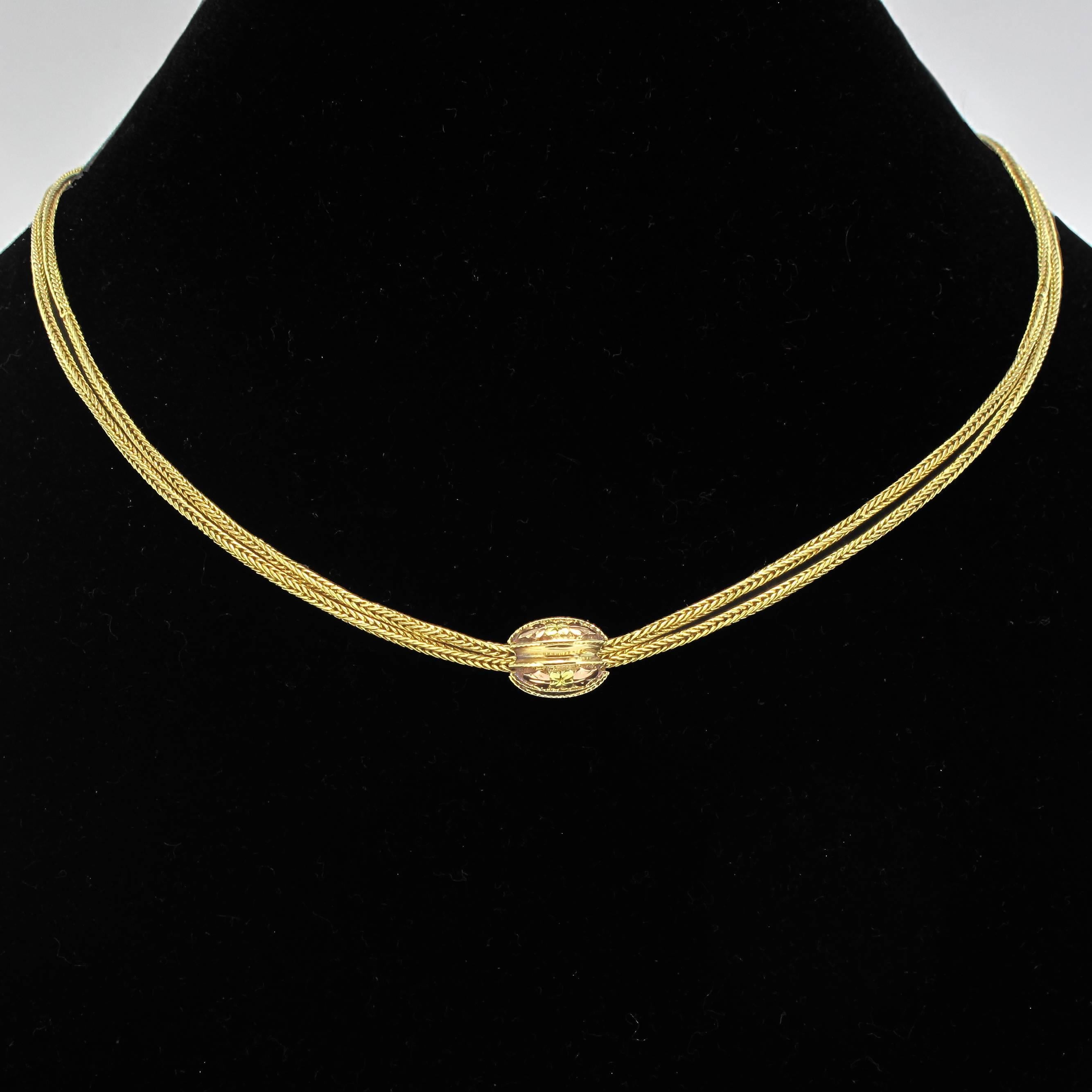  French Napoleon 3 18K Yellow and Rose Golds Pendant Chain Necklace In Good Condition In Poitiers, FR