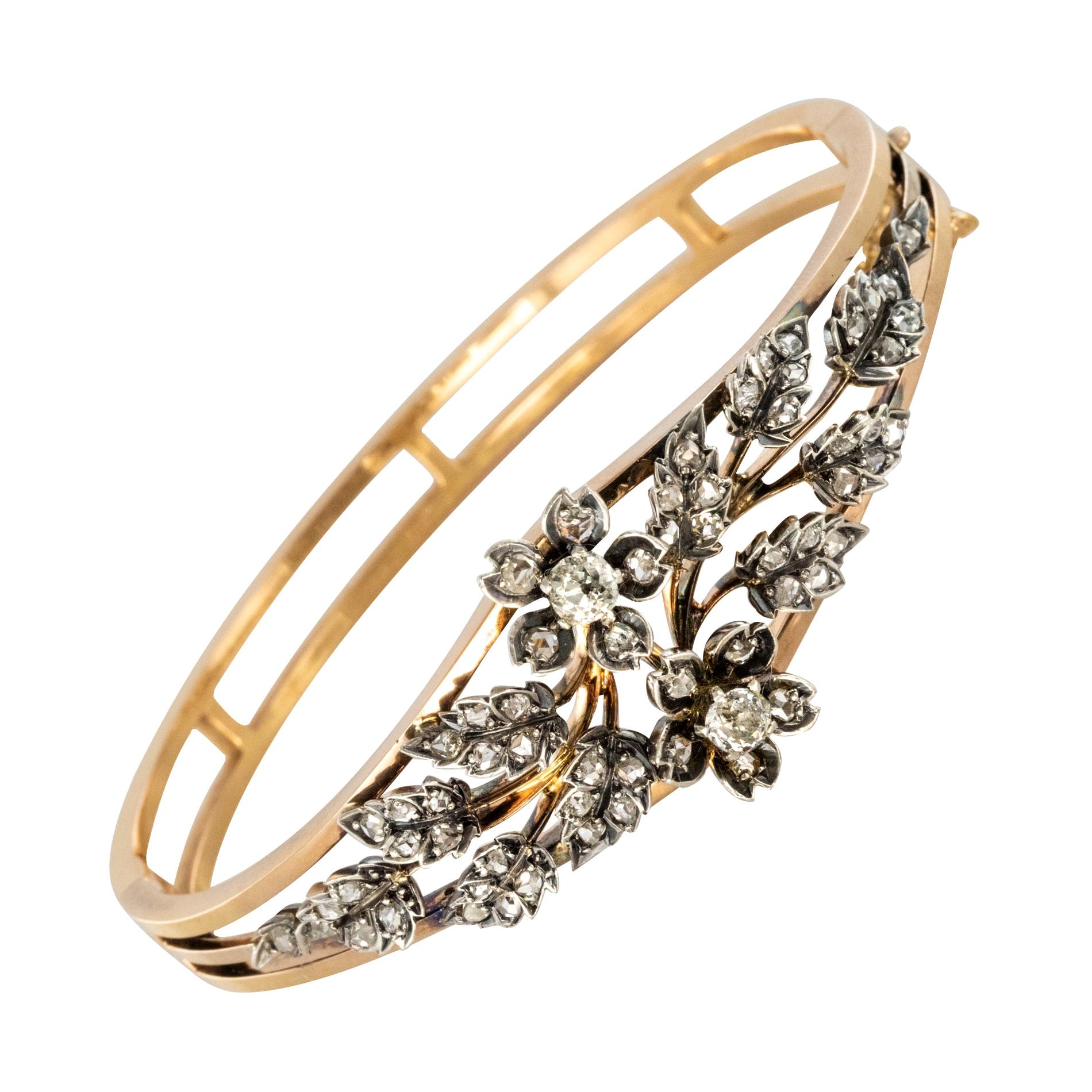 French 1890 Art Nouveau Bangle Bracelet In 18Kt Yellow Gold With Gemstones For Sale at