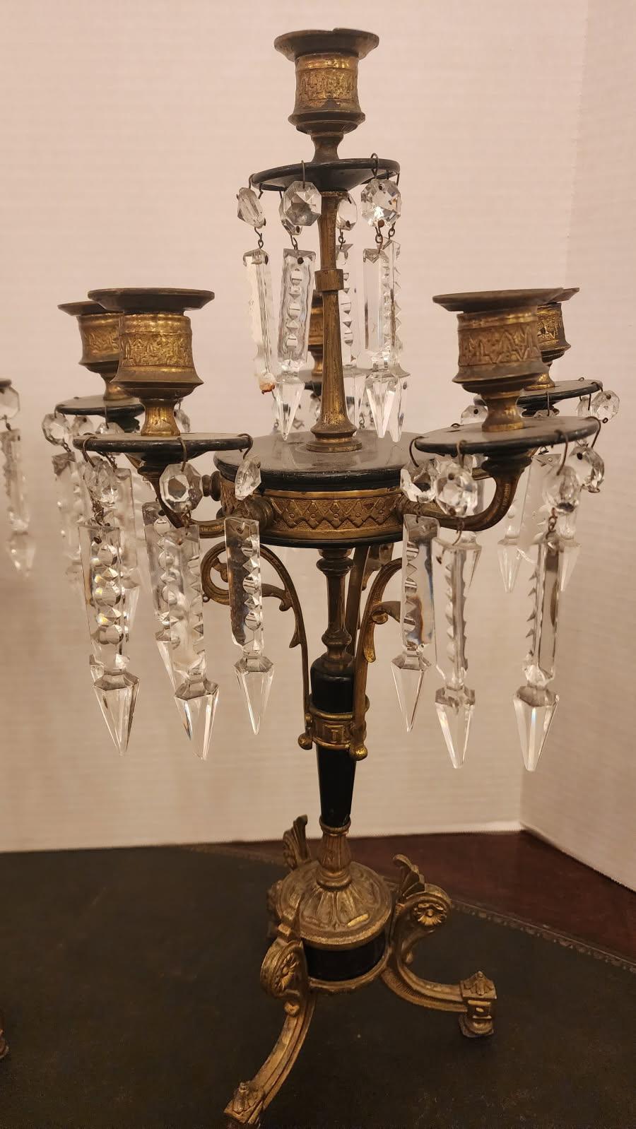 Coppia di candelabri francesi Napoleone in bronzo in vendita 3