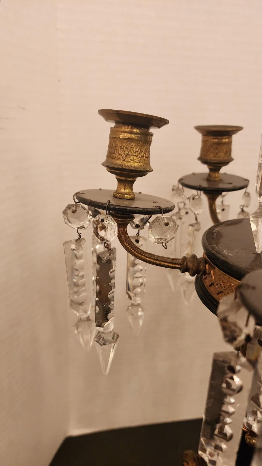 Coppia di candelabri francesi Napoleone in bronzo in vendita 4