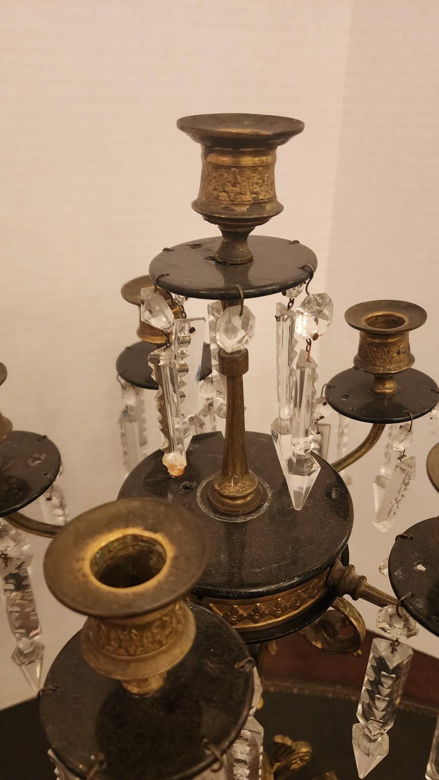 Coppia di candelabri francesi Napoleone in bronzo in vendita 6