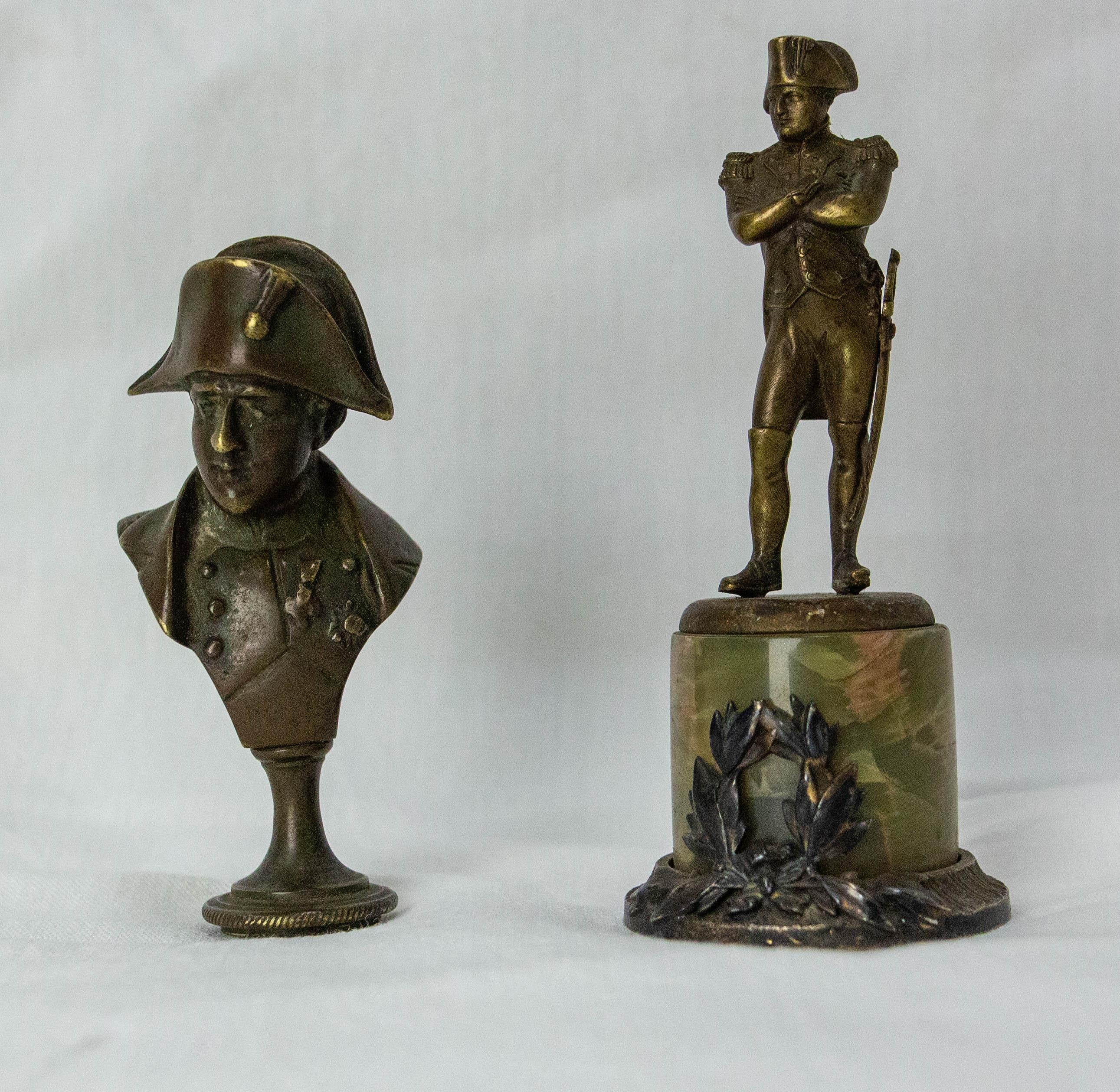 Paire de statuettes Napoléon Ier en laiton et marbre vers 1810 en vente 5