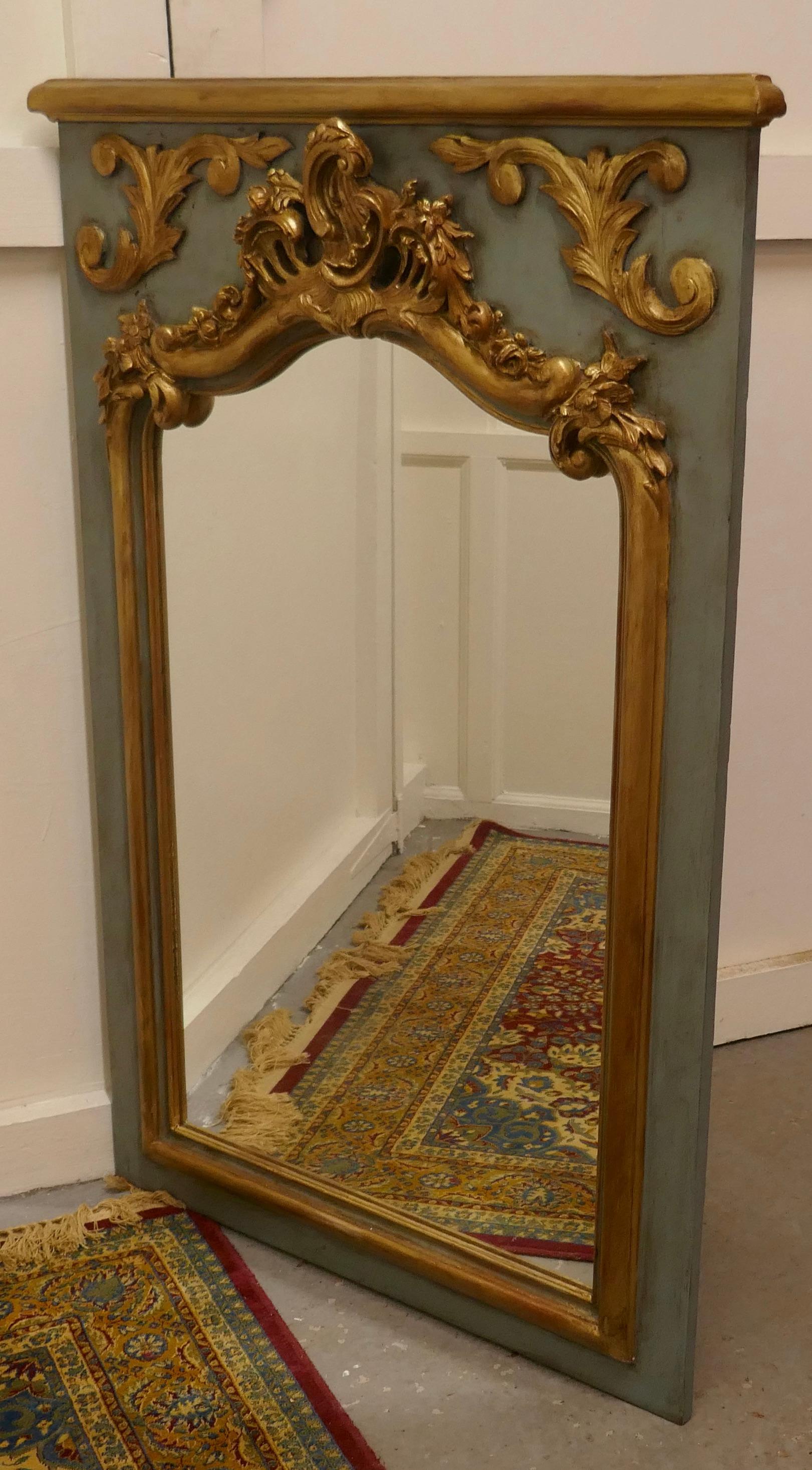 XIXe siècle Miroir console français Napoléon II sculpté, doré et peint en vente