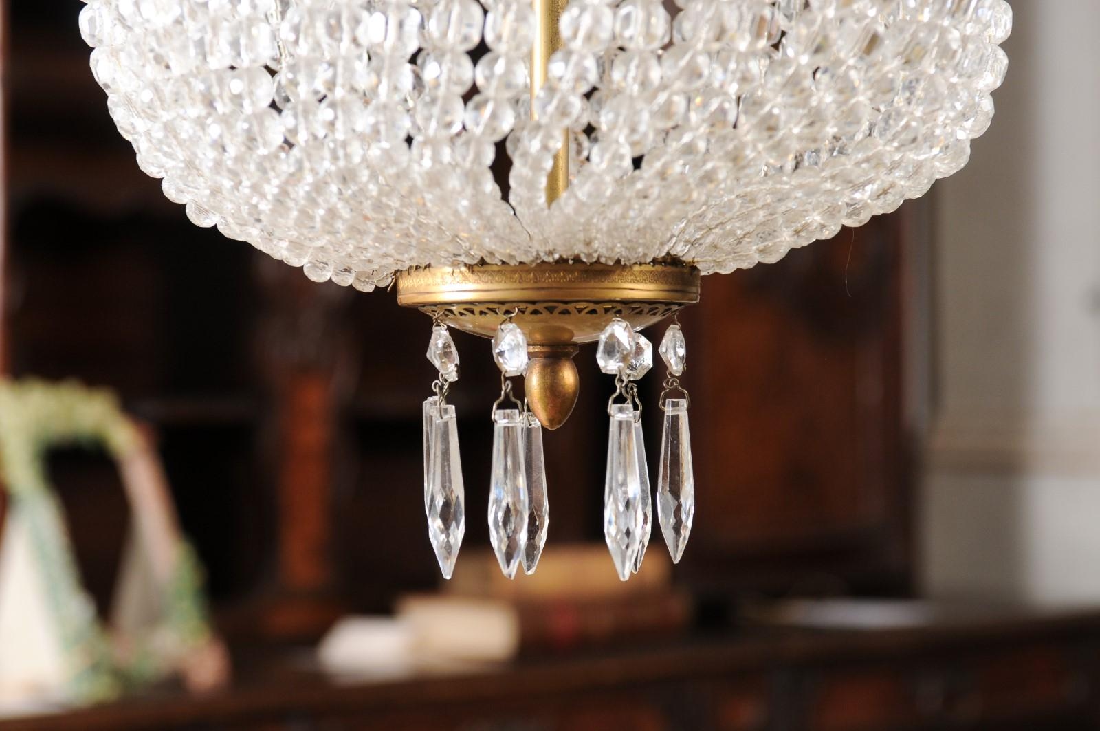 French Napoléon III 1850s Montgolfière Crystal and Brass Two-Light Chandelier For Sale 1