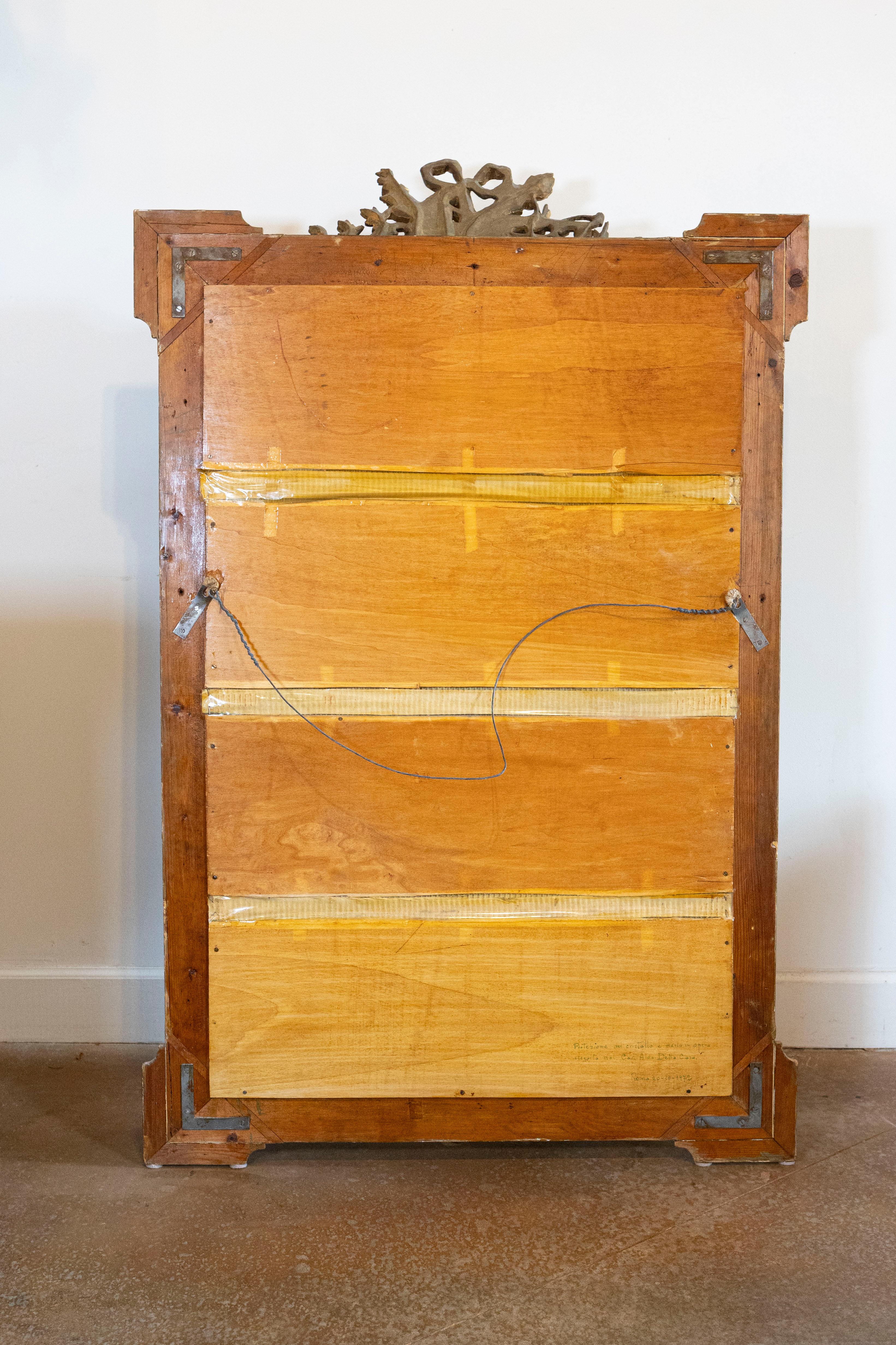 Specchio in legno dorato intagliato di Napoléon III del 1870 con stemma del trofeo di caccia In condizioni buone in vendita a Atlanta, GA