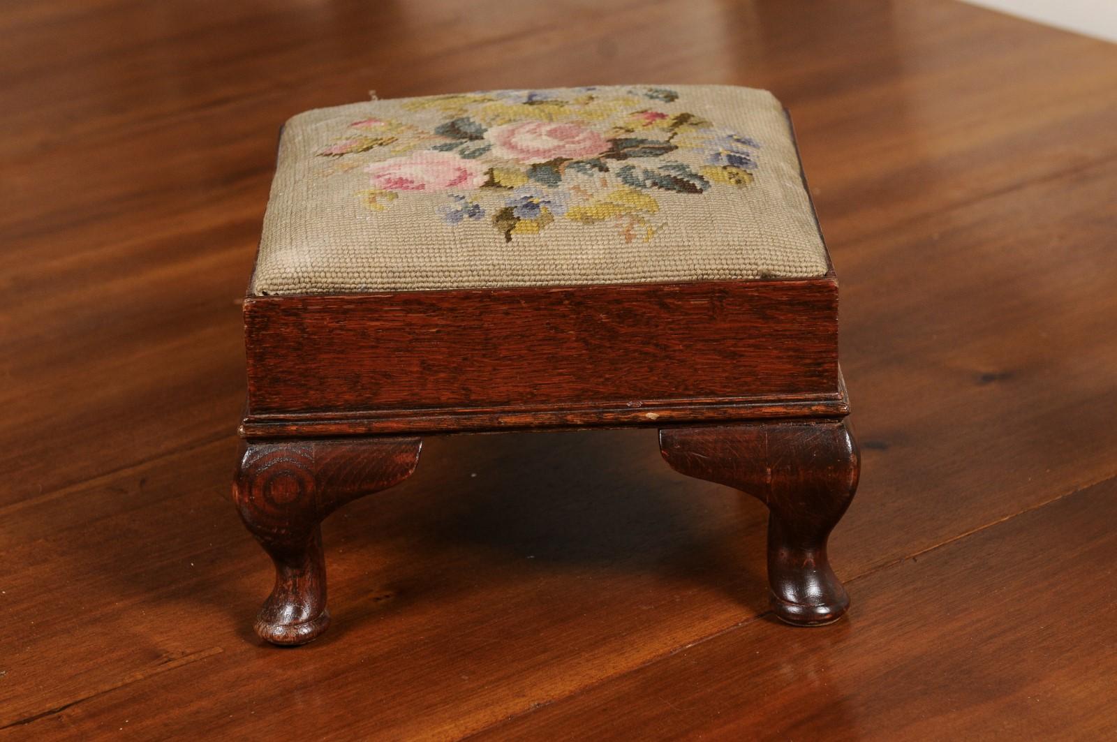 French Napoleon III 1870s Petite Footstool with Floral Needlepoint Upholstery 2