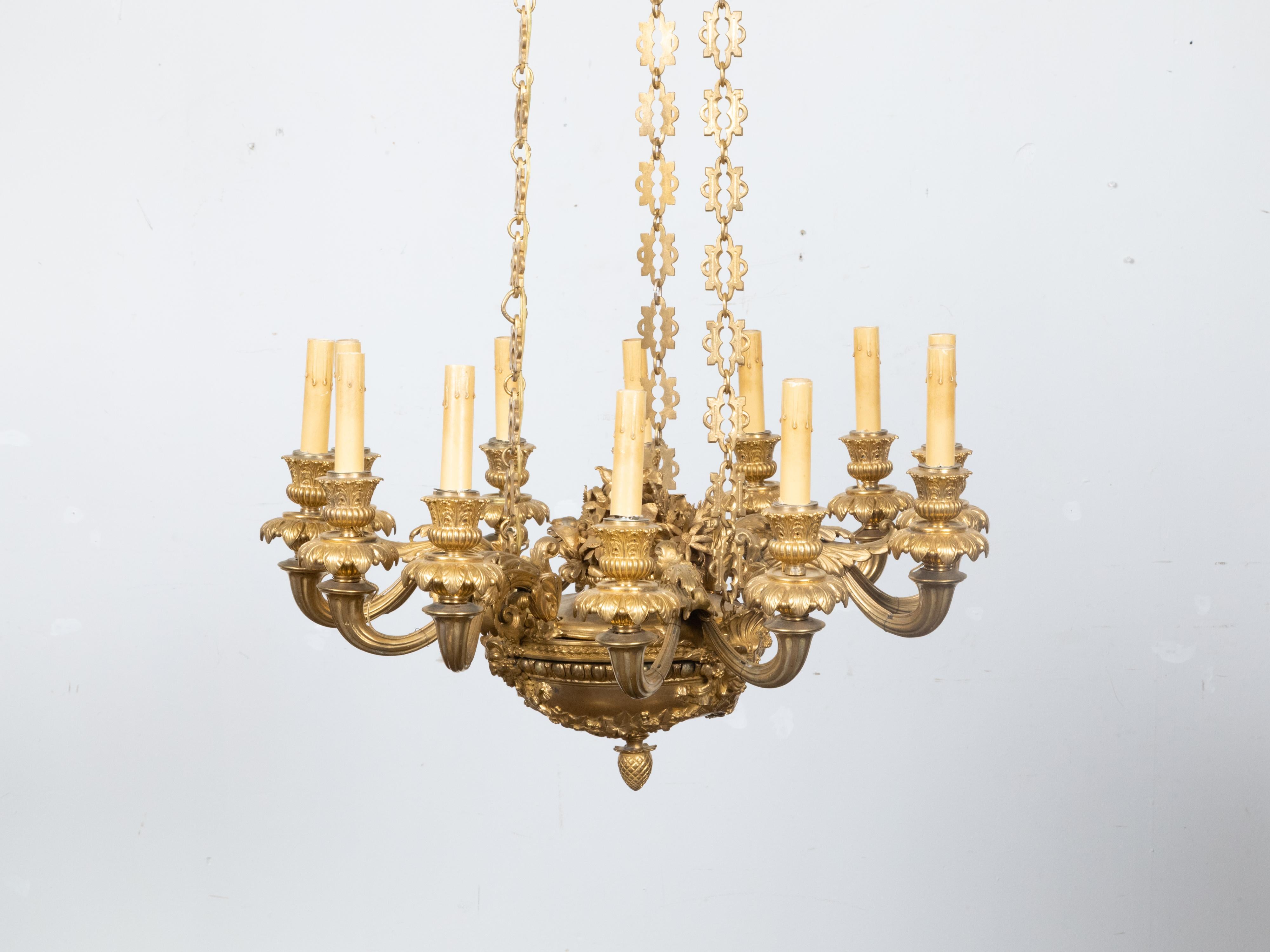 French Napoléon III 19th Century Gilt Bronze 12 Light Chandelier with Mascarons For Sale 5
