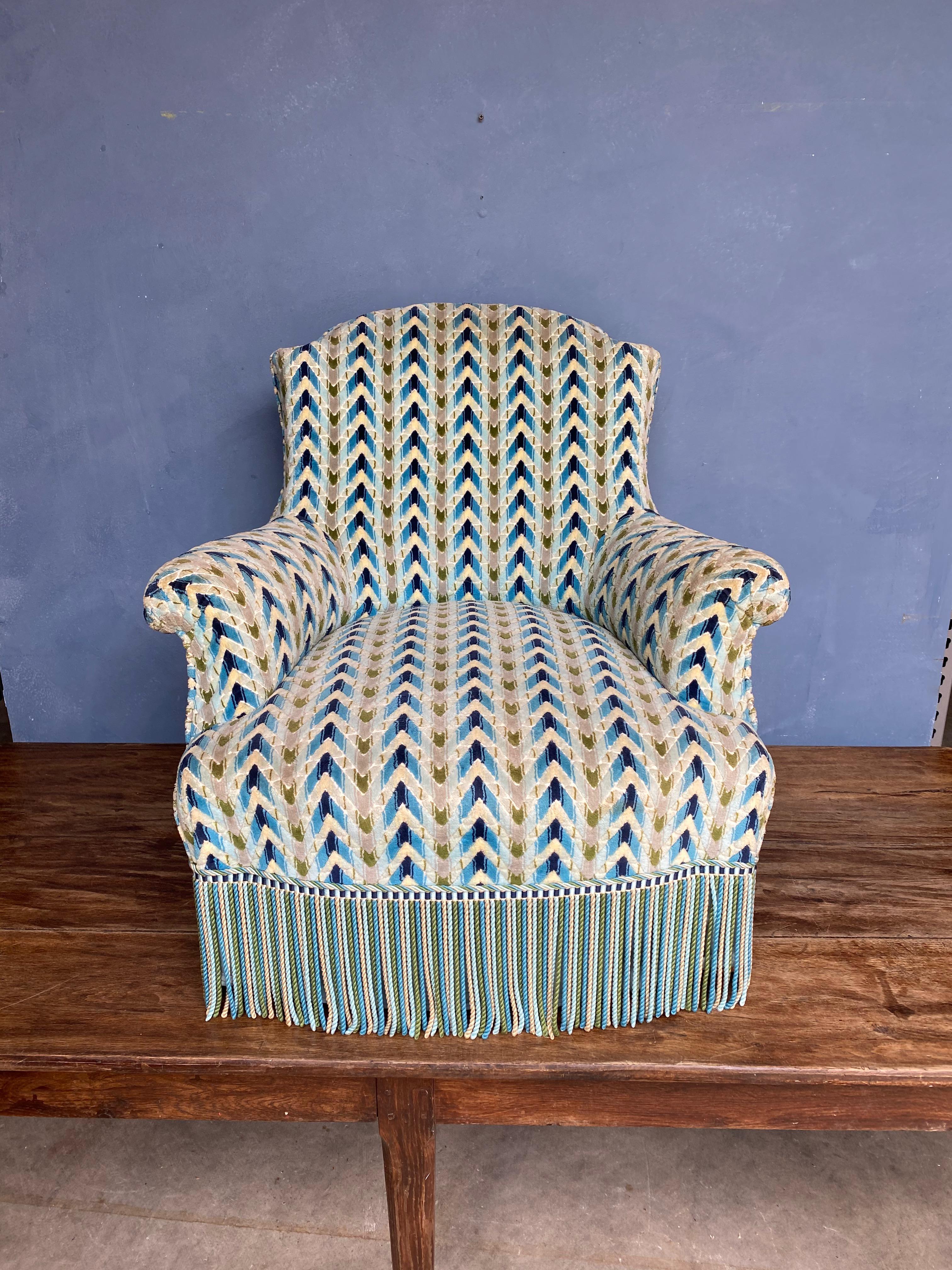 French Napoleon III Armchair in Geometric Patterned Velvet In Good Condition In Buchanan, NY