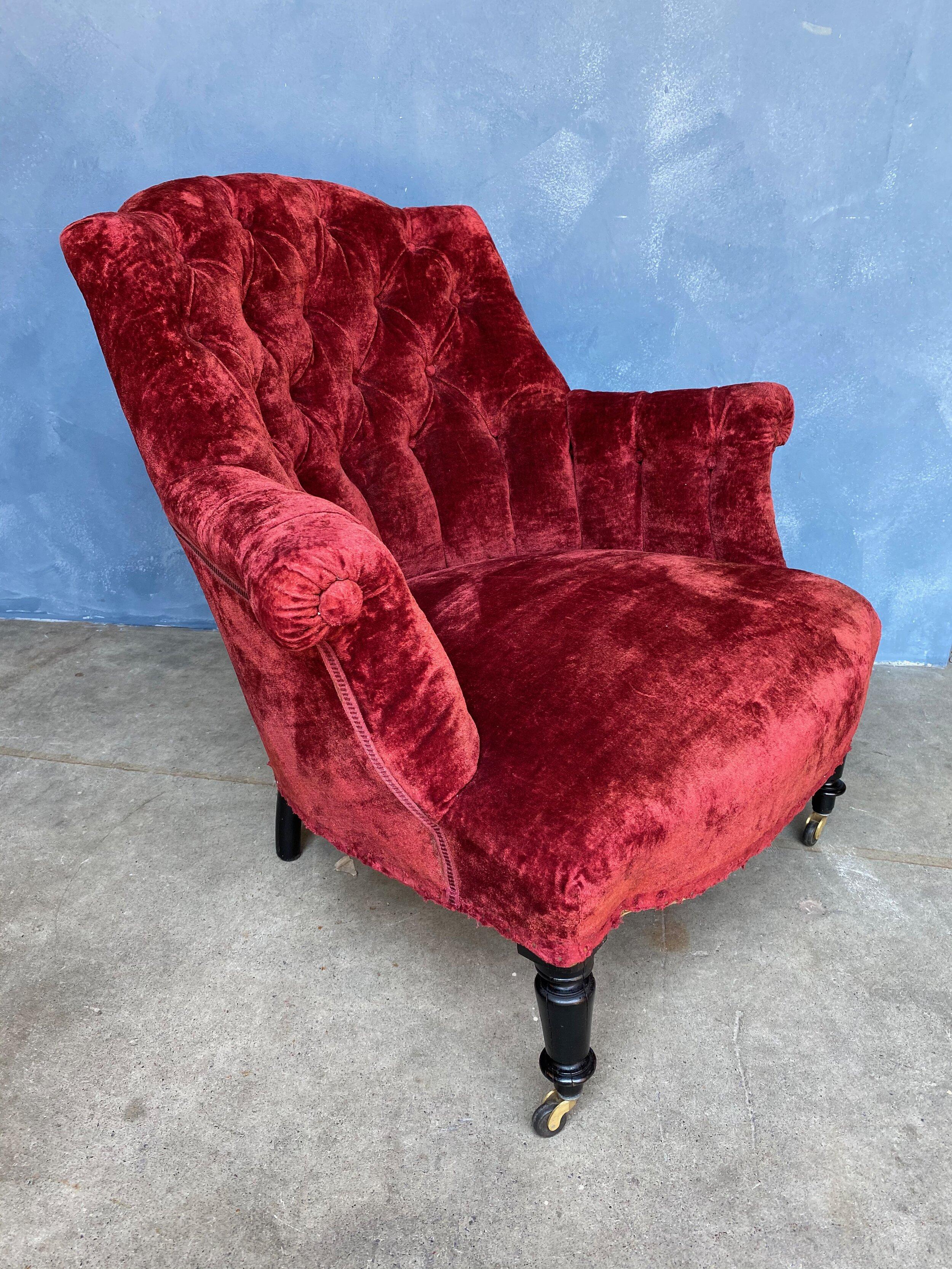 French Napoleon III Armchair in Red Velvet In Good Condition In Buchanan, NY