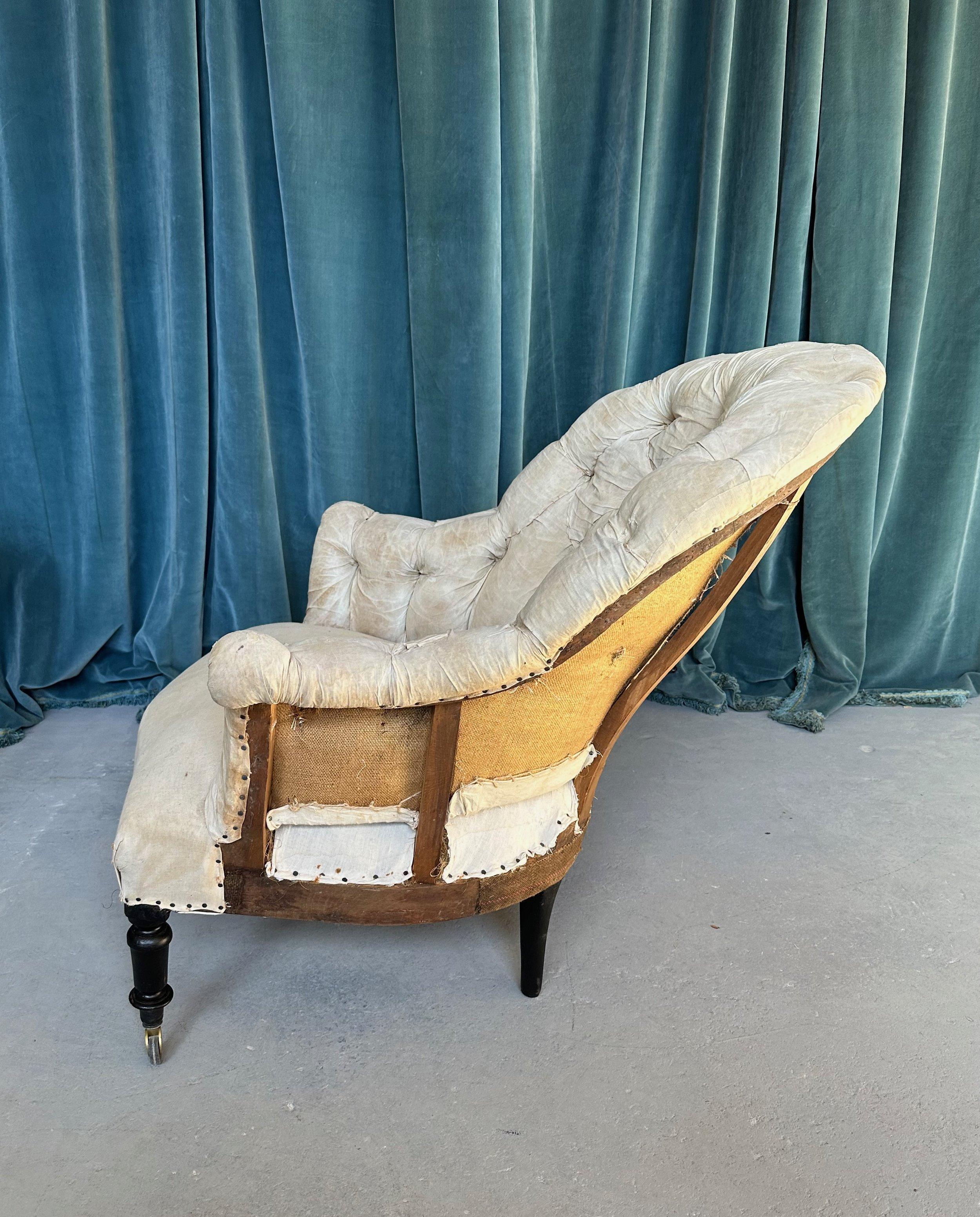 French Napoleon III Armchair with Tufted Back For Sale 2