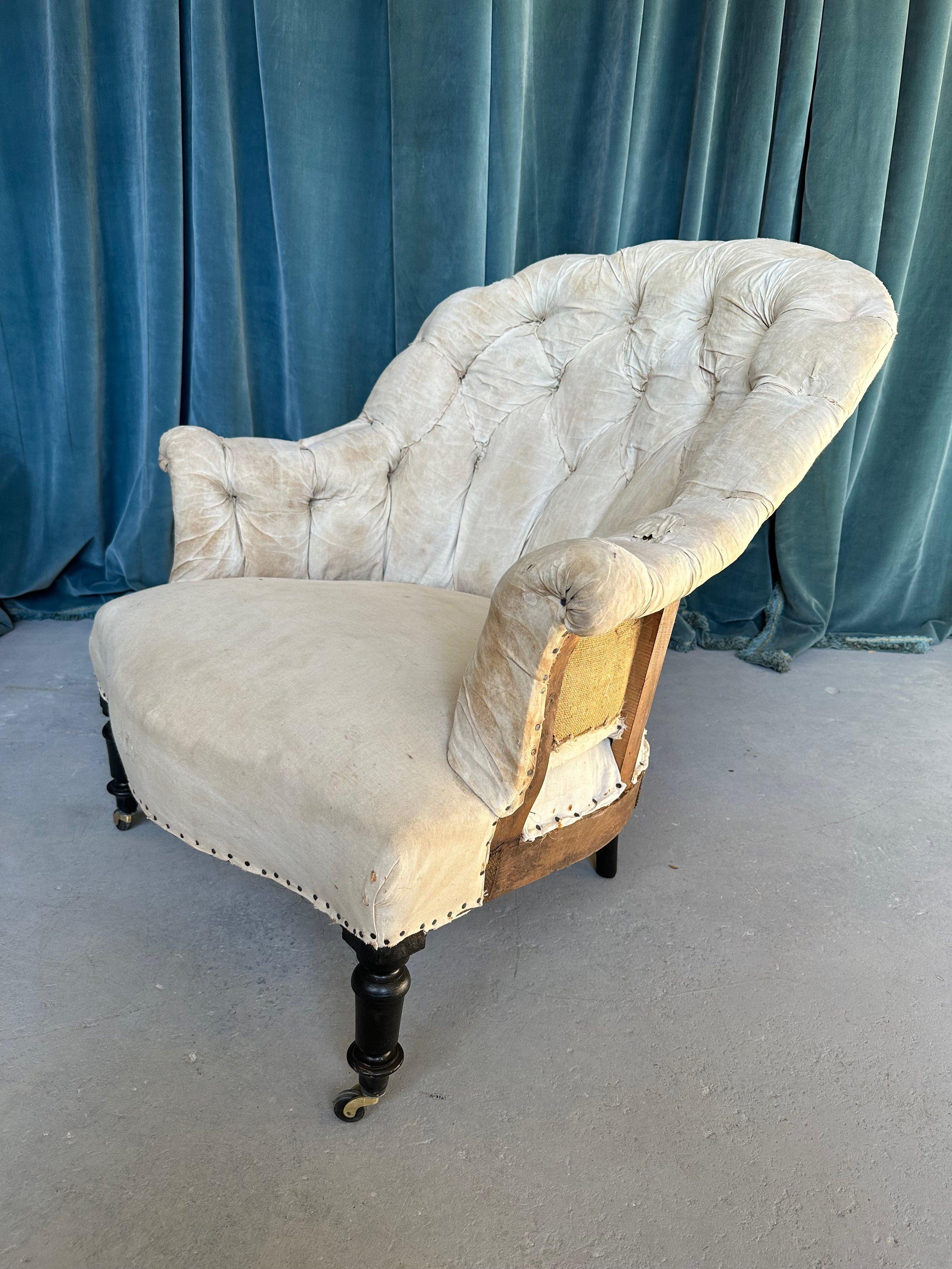 French Napoleon III Armchair with Tufted Back For Sale 4