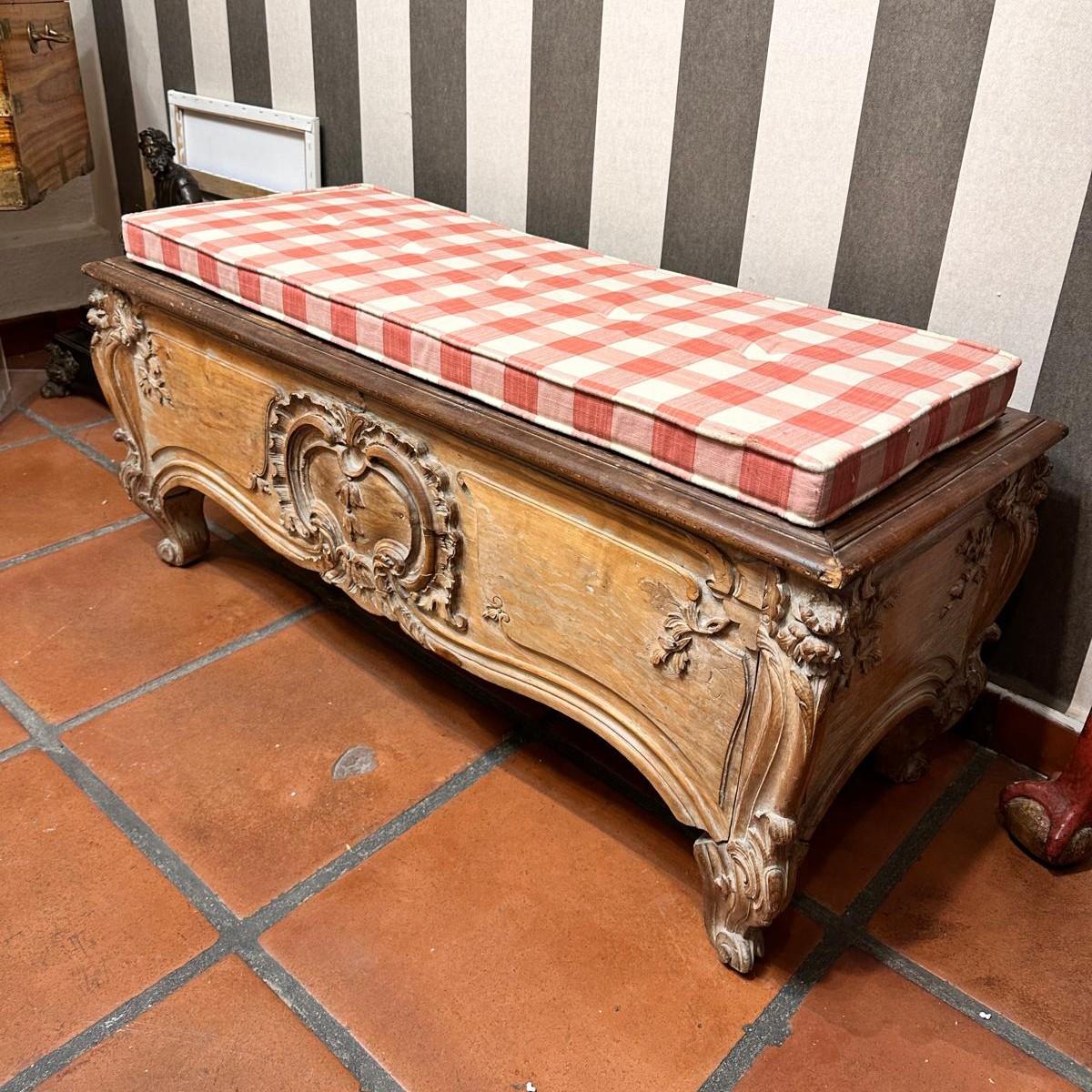 Français Napoléon III rose Banc Provençal  en bois lavé en vente 12