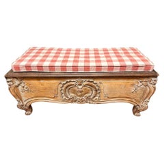 Banco rosa francés Napoleón III Provenzal  en madera lavada
