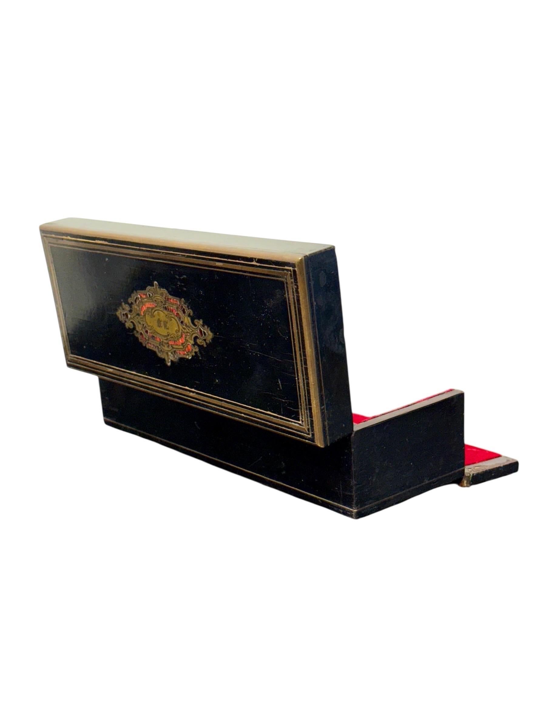 Scatola francese in lacca nera Napoléon III con cartiglio in stile Boulle in vendita 1