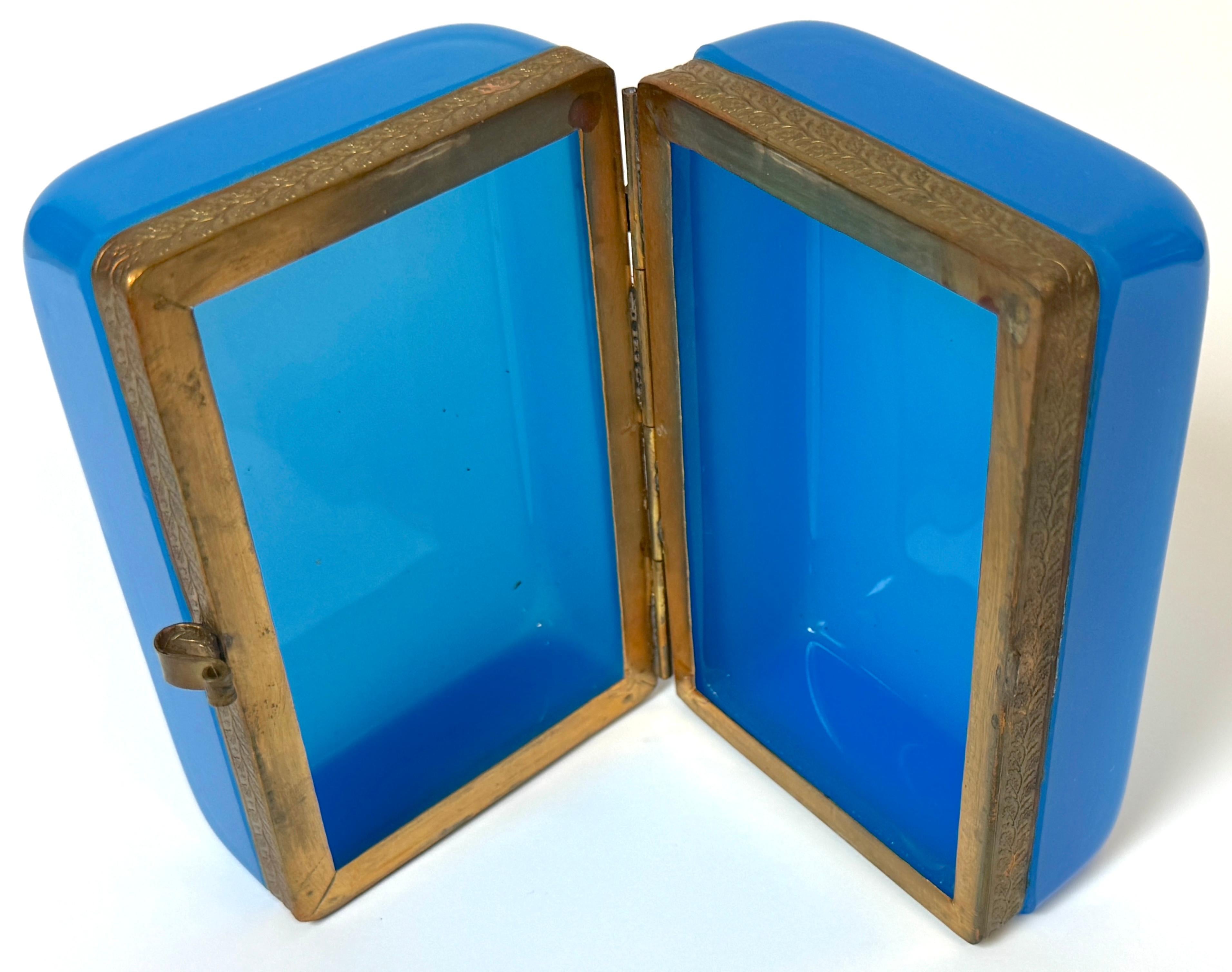 French Napoleon III Blue Opaline Glass Box with Bronze Mounts, Circa 1860 For Sale 5