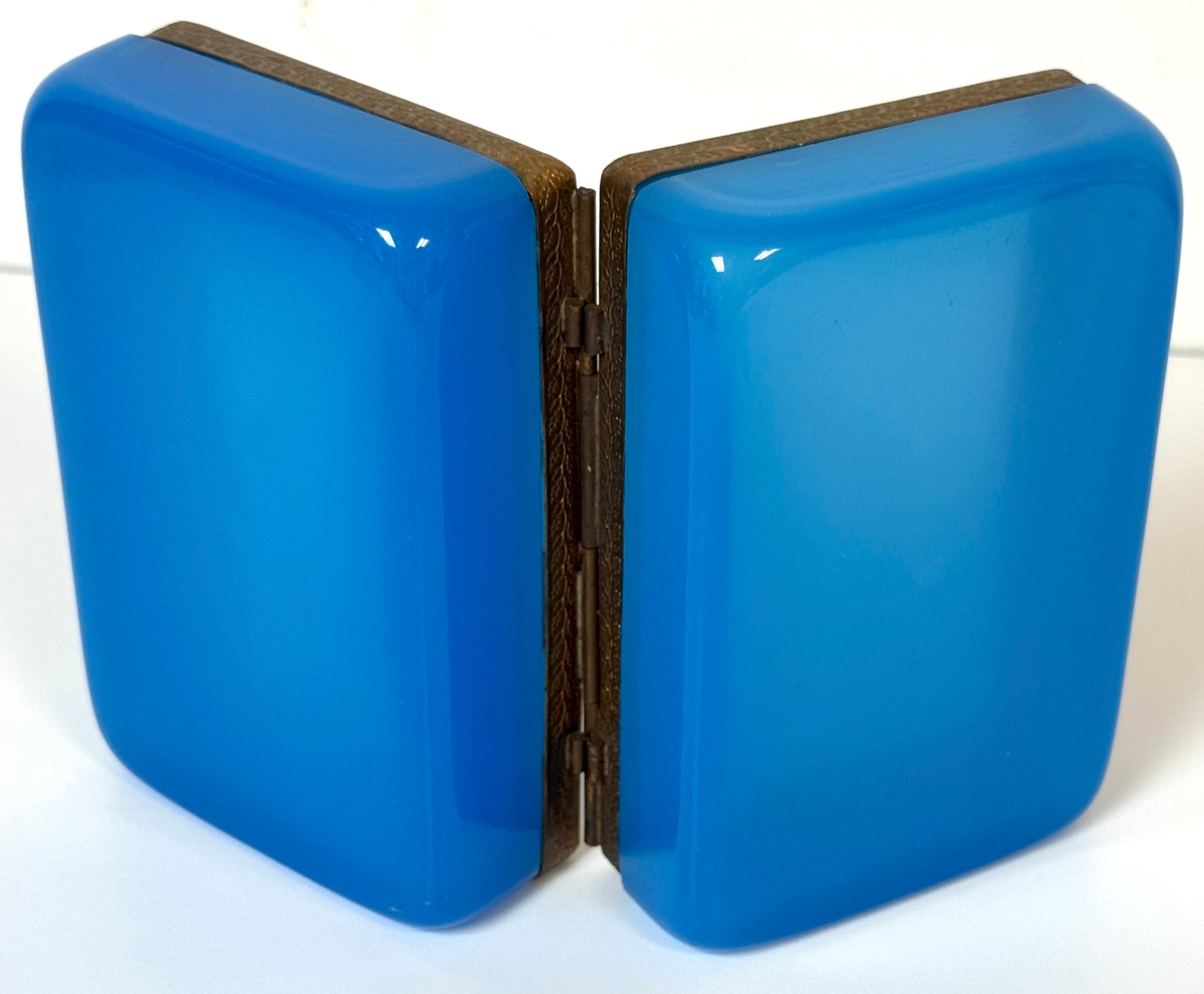 French Napoleon III Blue Opaline Glass Box with Bronze Mounts, Circa 1860 For Sale 7